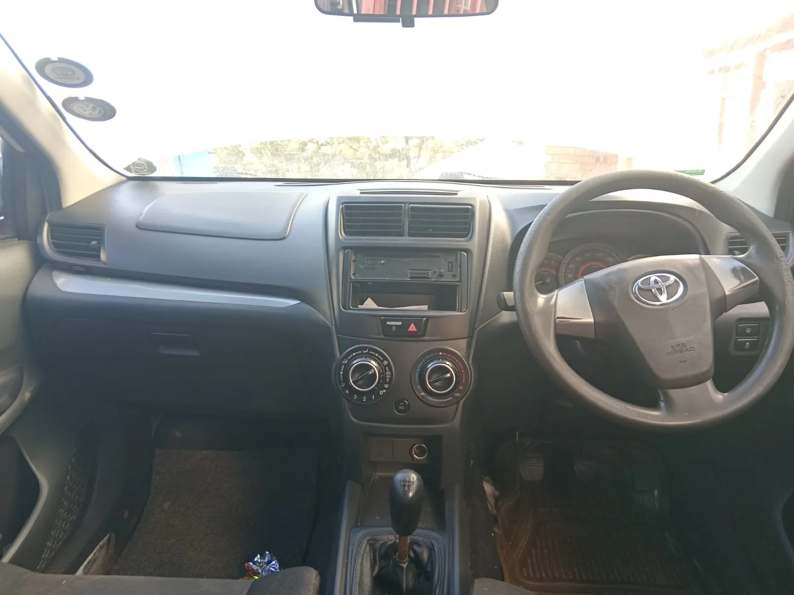 2017 Toyota Avanza view 5