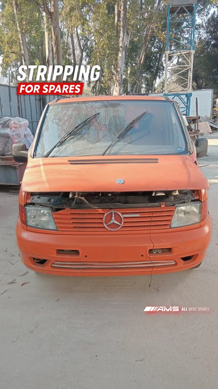 1998 Mercedes-Benz Vito M601 view 1