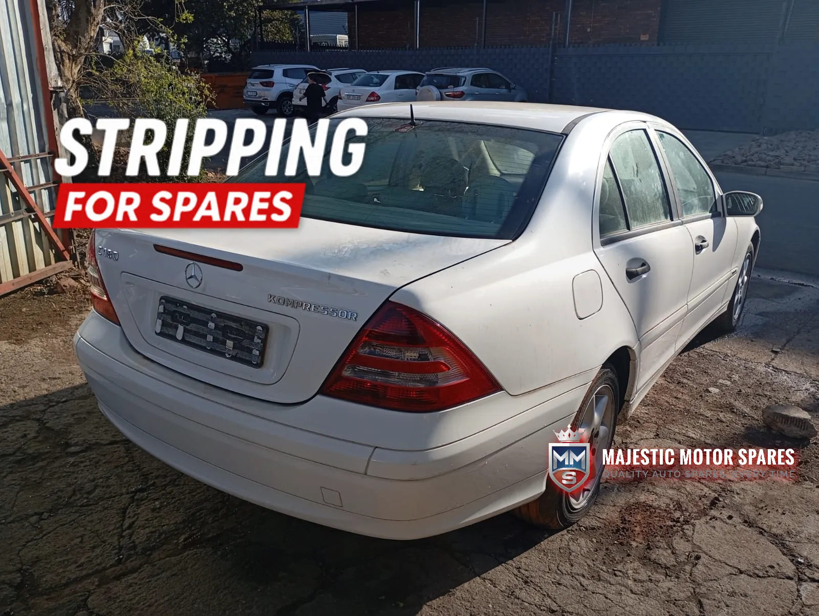 2005 Mercedes-Benz C-Class view 3