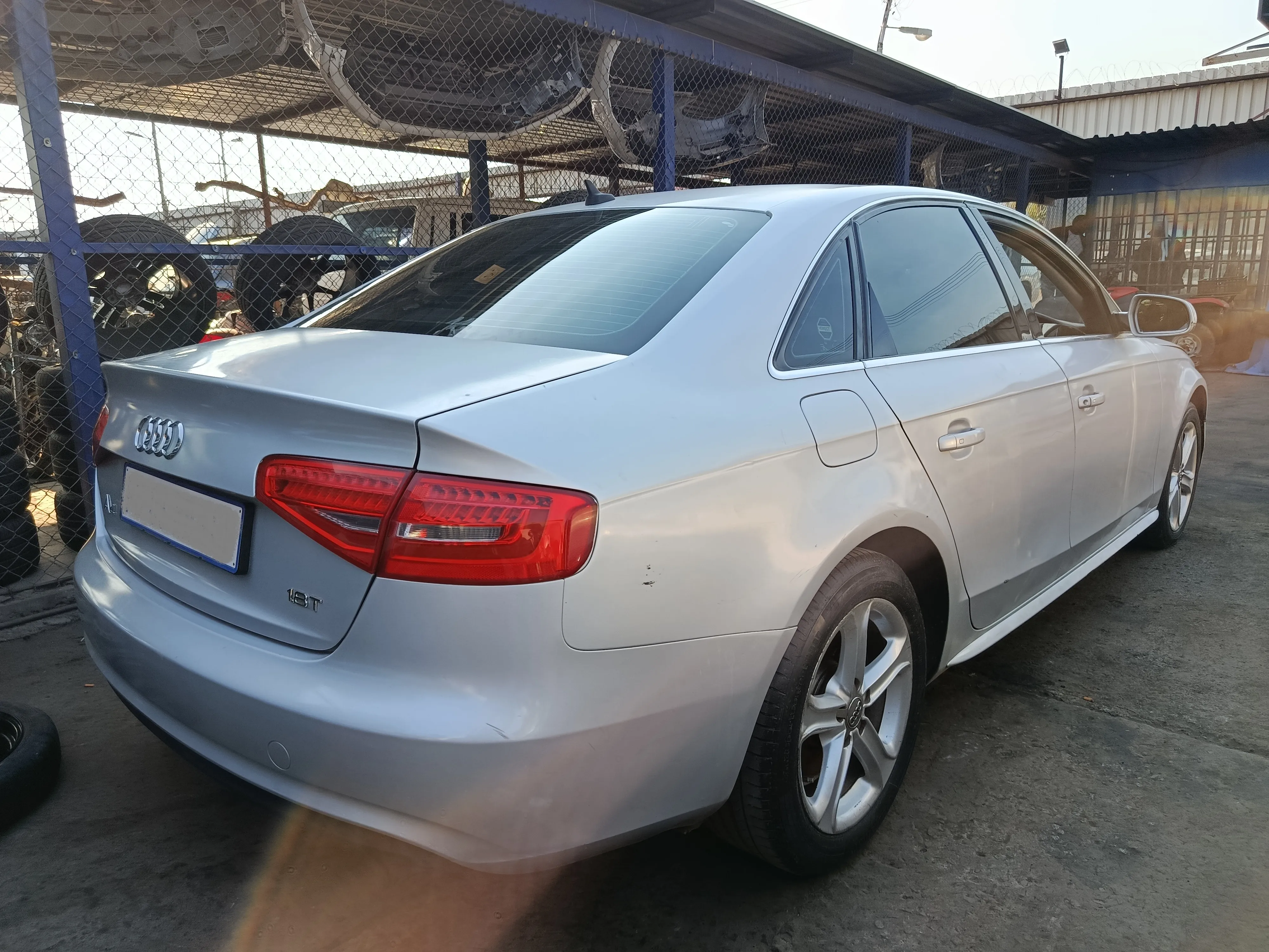 2002 Audi A4 CJE view 4