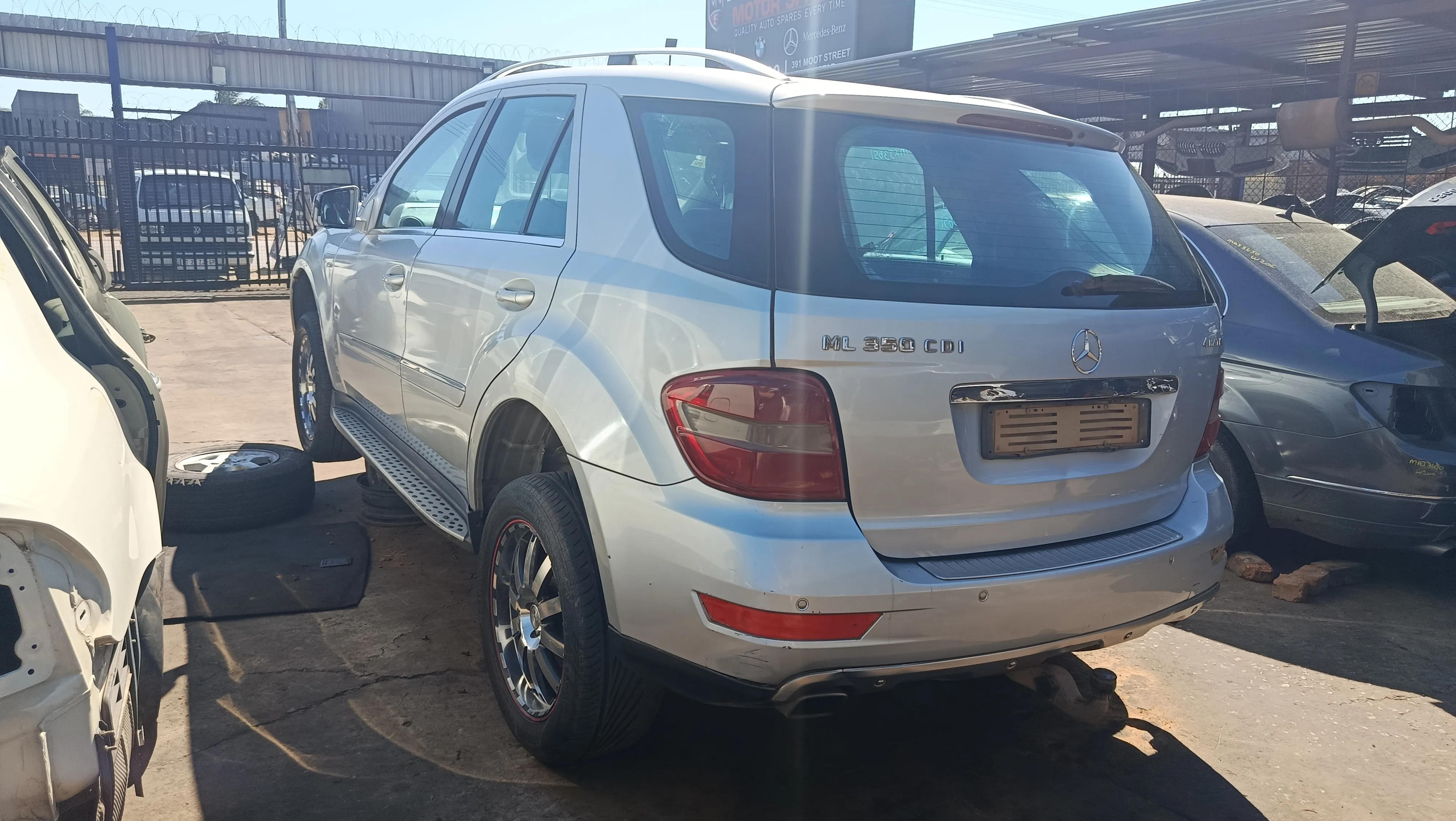 2010 Mercedes-Benz ML OM642 view 5