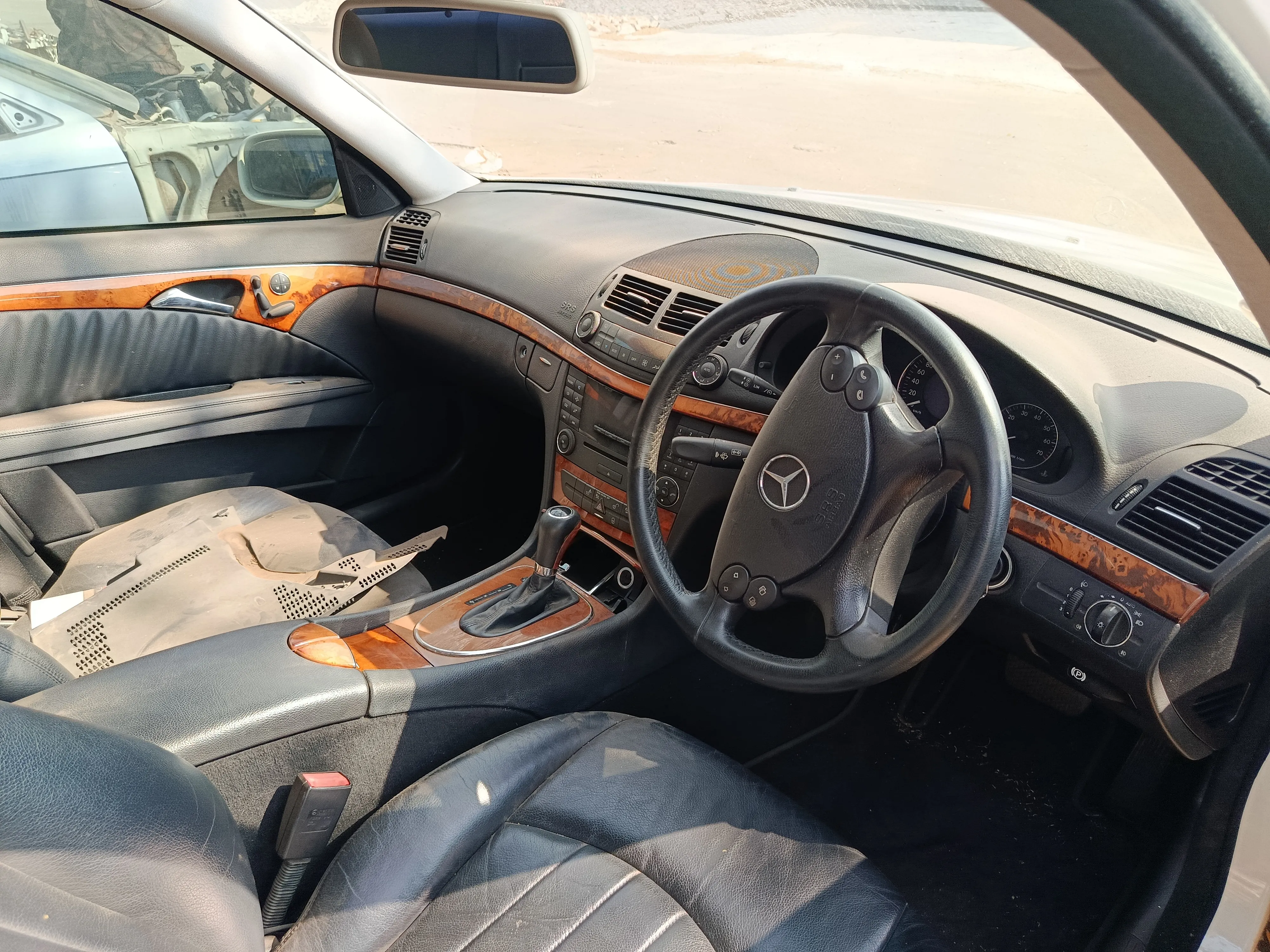 2007 Mercedes-Benz E-Class M272 view 7