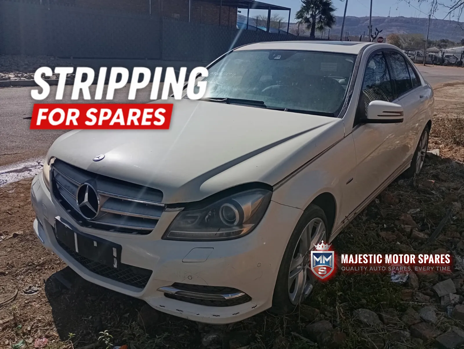 2011 Mercedes-Benz C-Class view 2