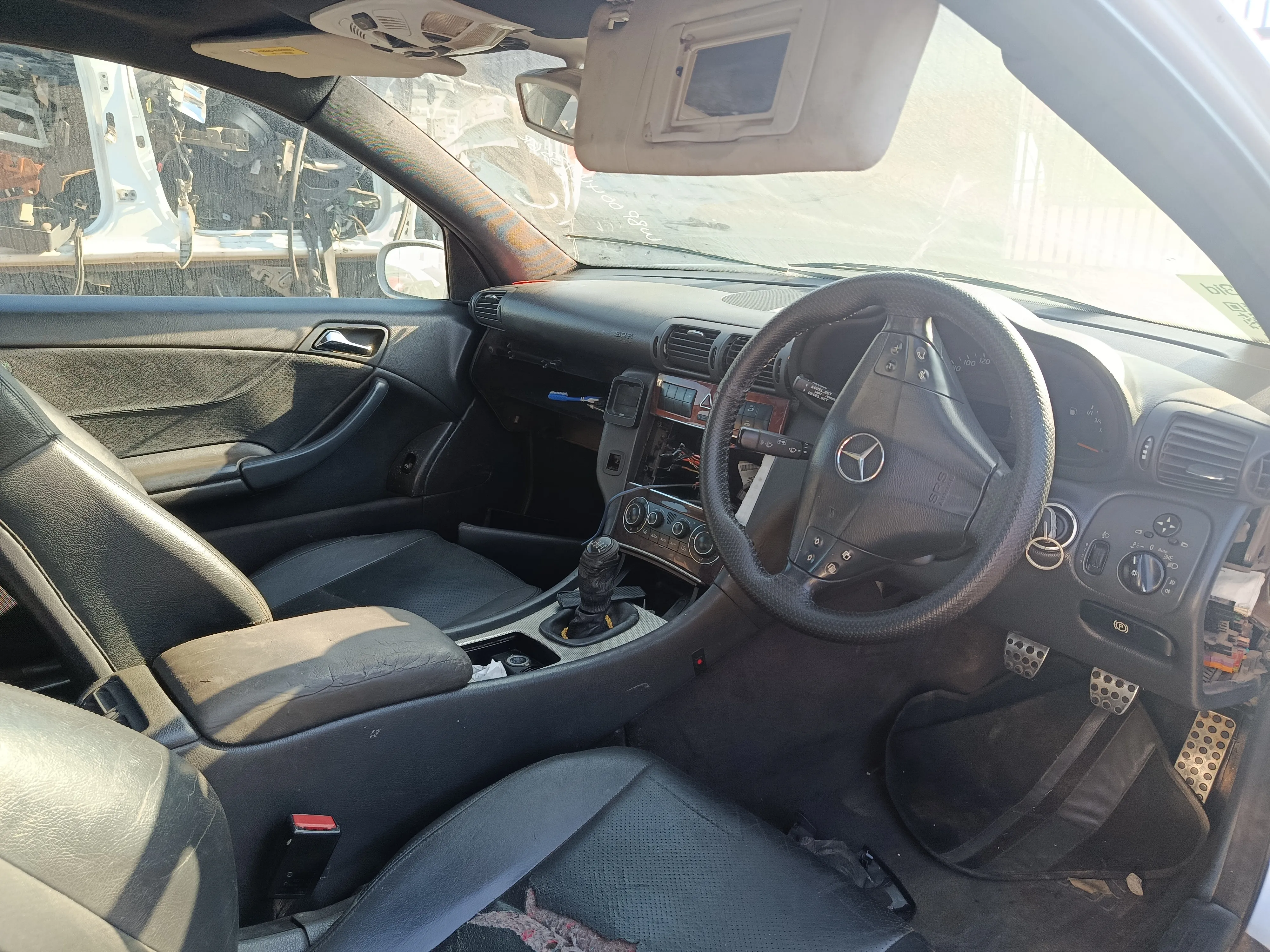 2002 Mercedes-Benz C-Class M111 view 8