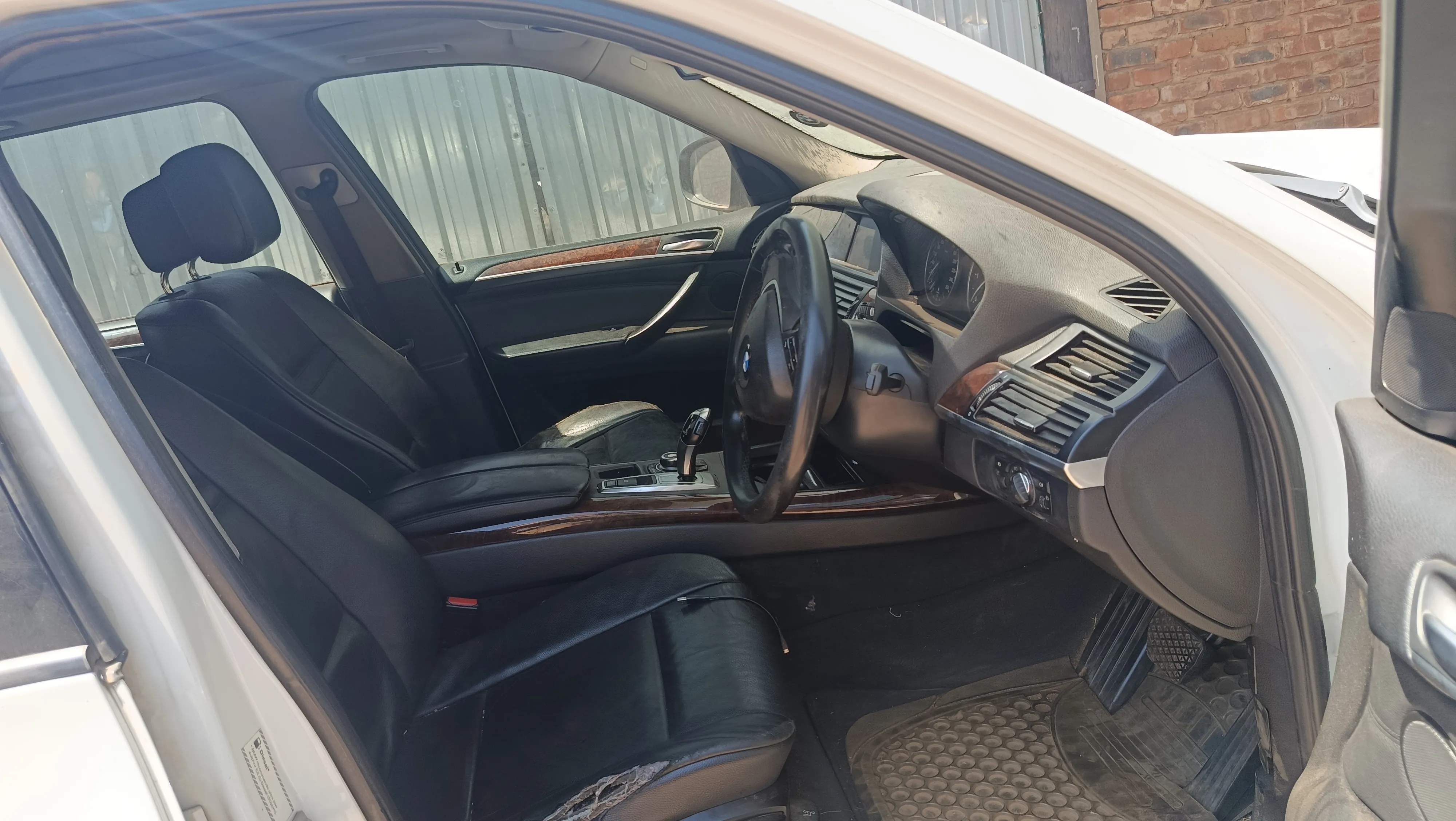 2011 BMW X5 N57 view 5