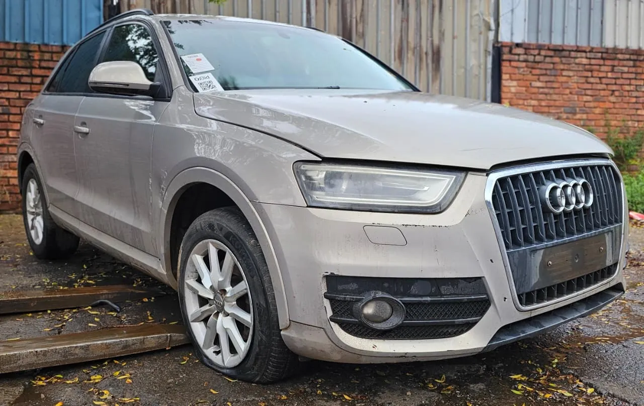 2013 Audi Q3 CFF view 3