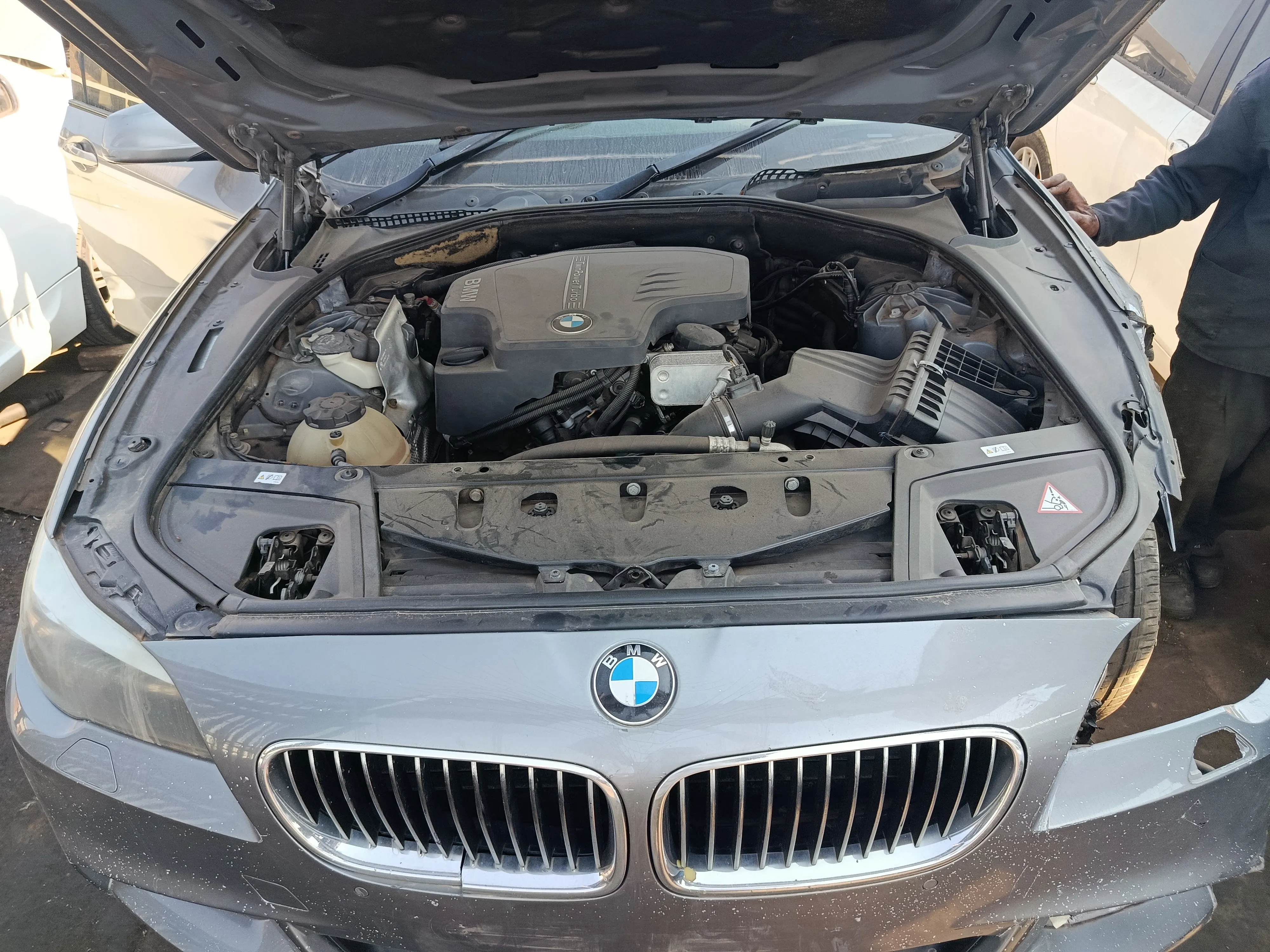 2013 BMW 5 Series N20 view 9