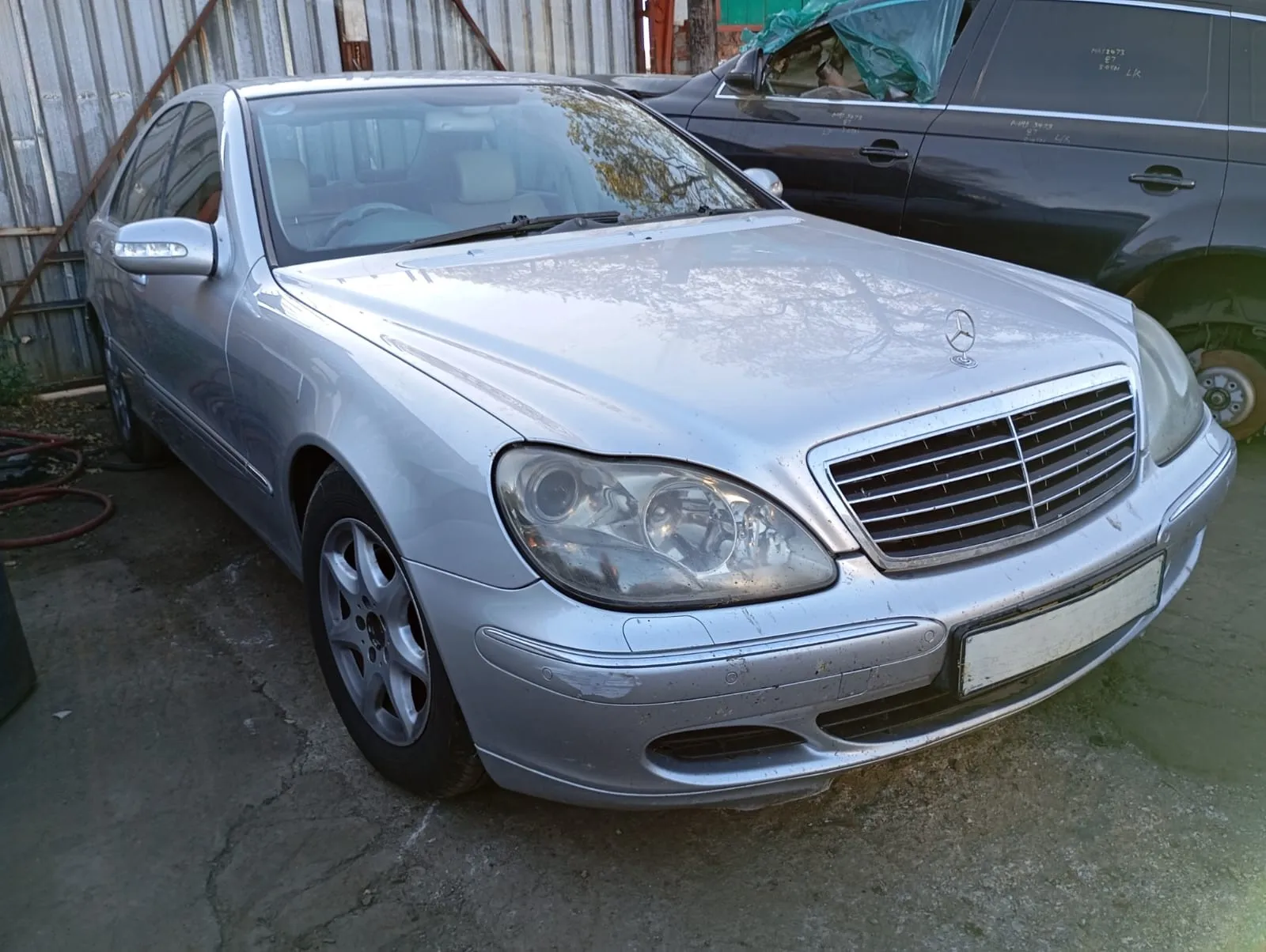 2003 Mercedes-Benz S320 CDI W220 view 2