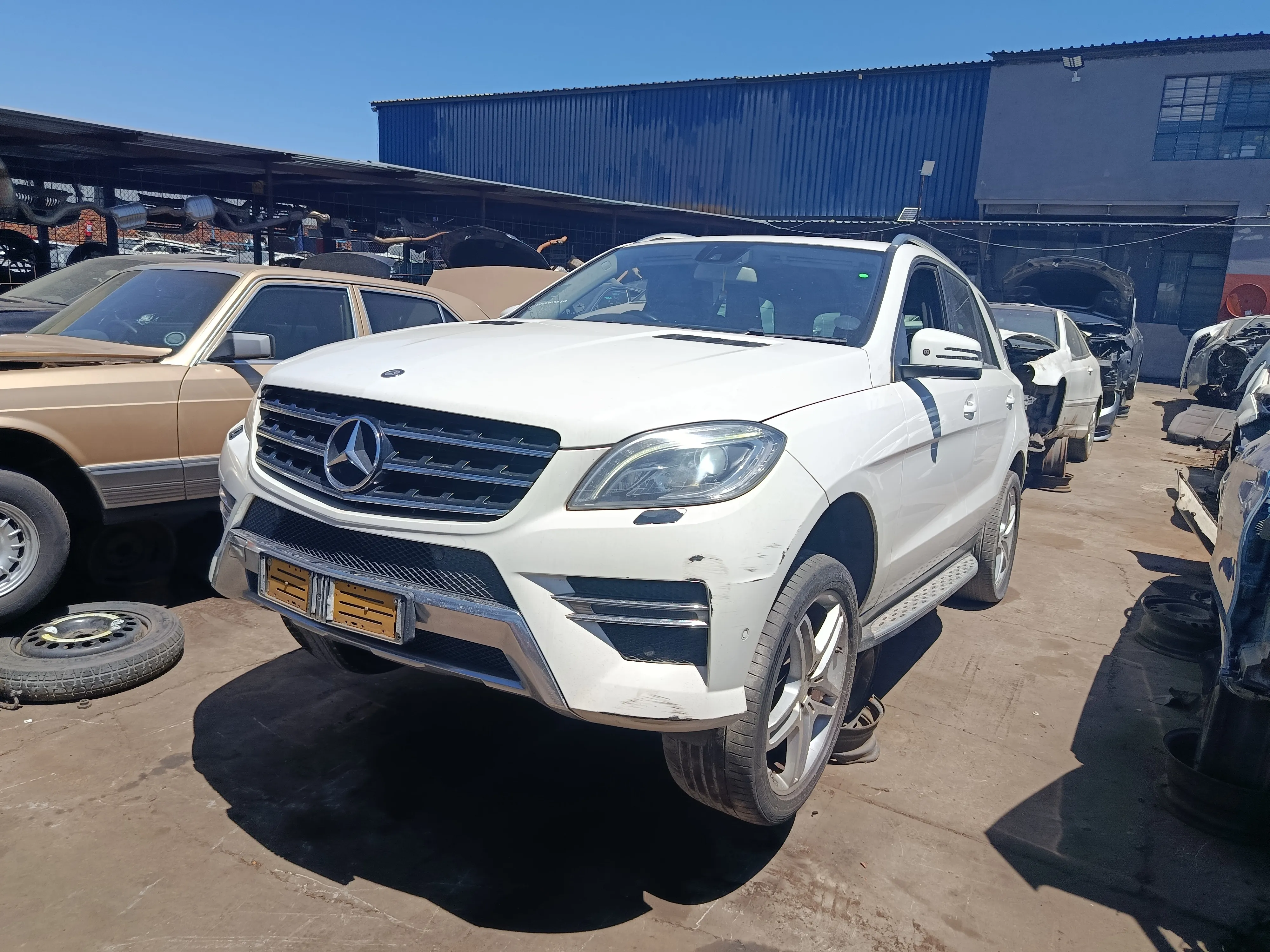 2012 Mercedes-Benz ML M276 view 4