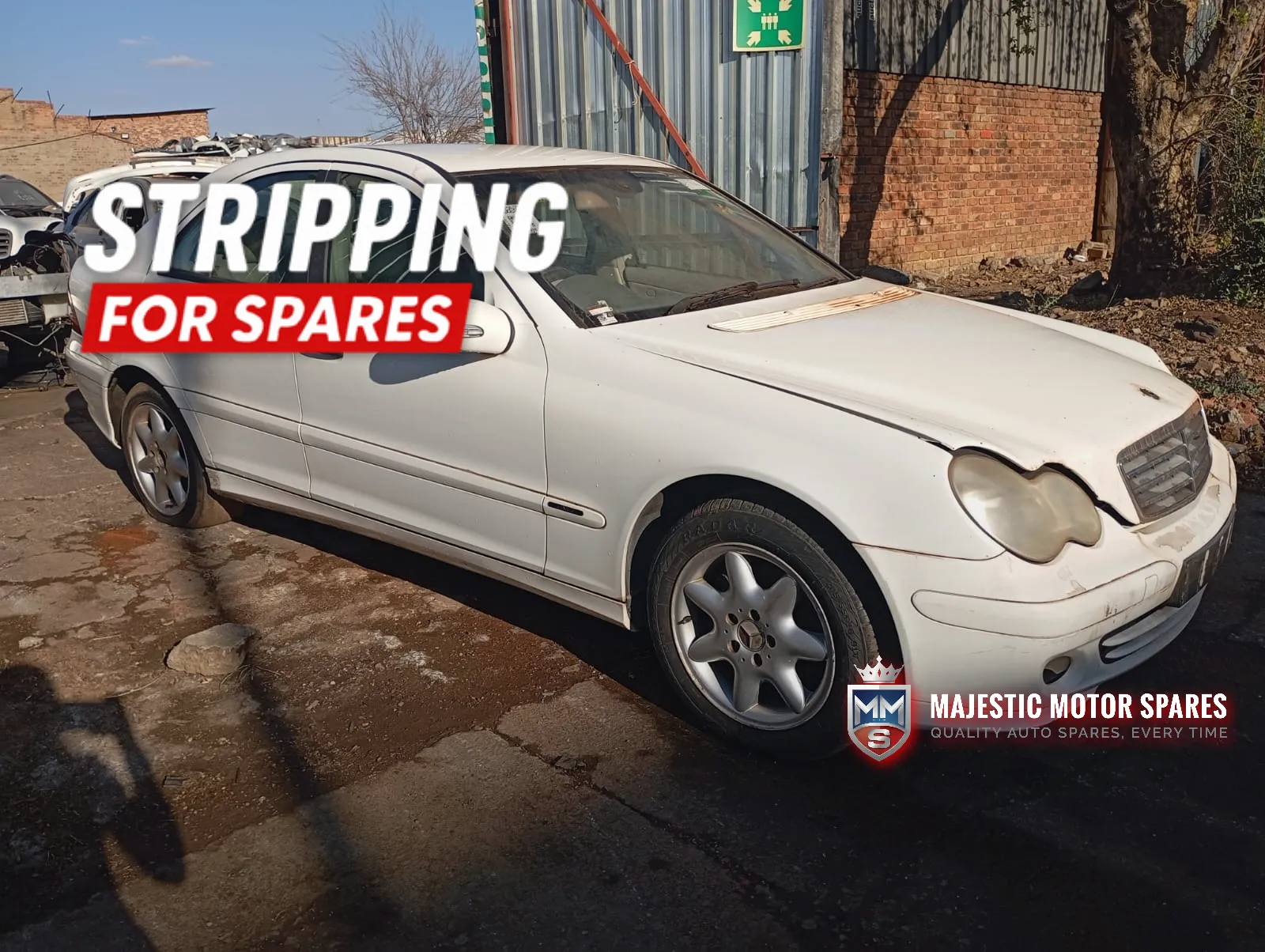 2005 Mercedes-Benz C-Class view 4