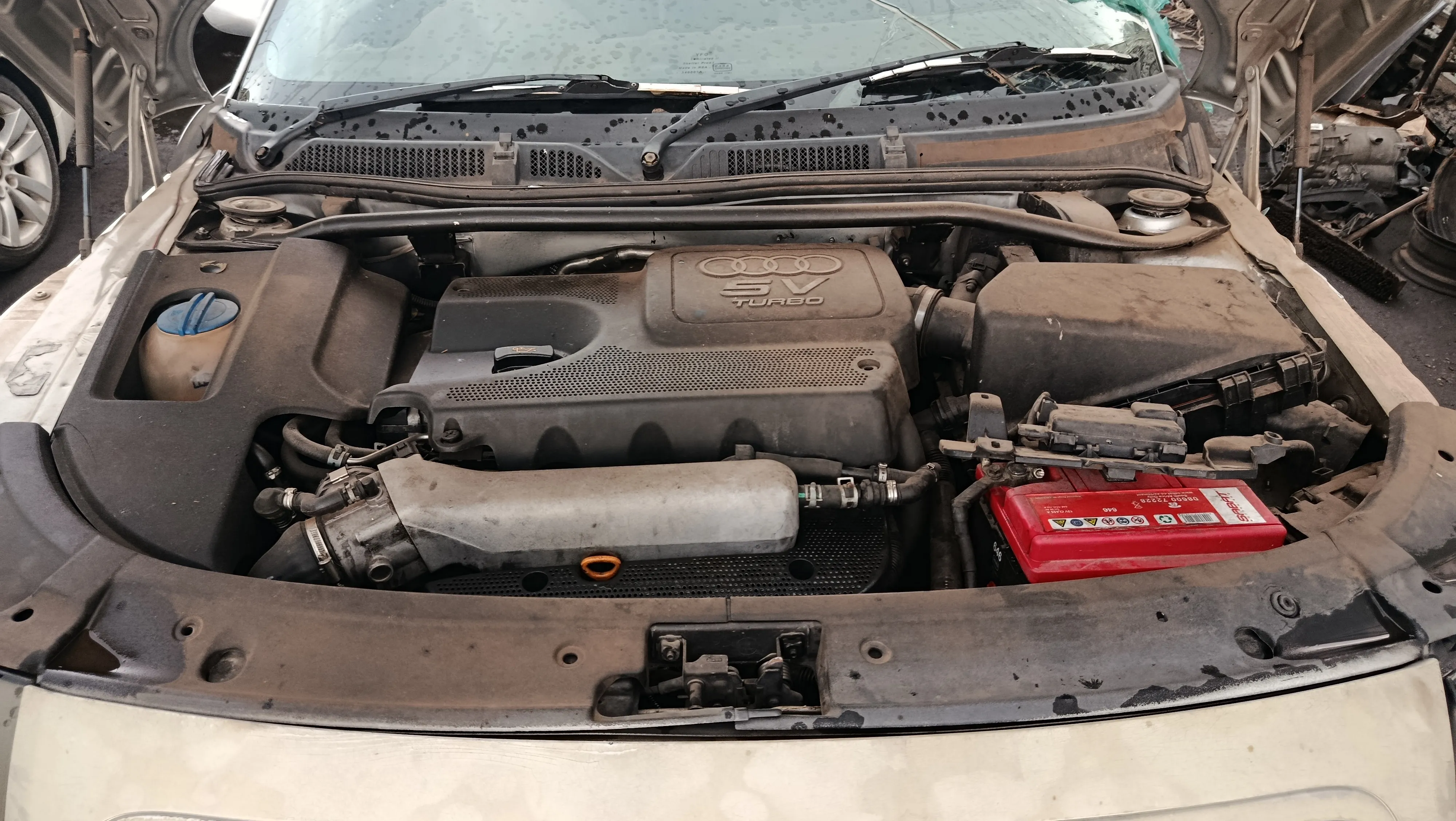 2002 Audi TT AUX view 6