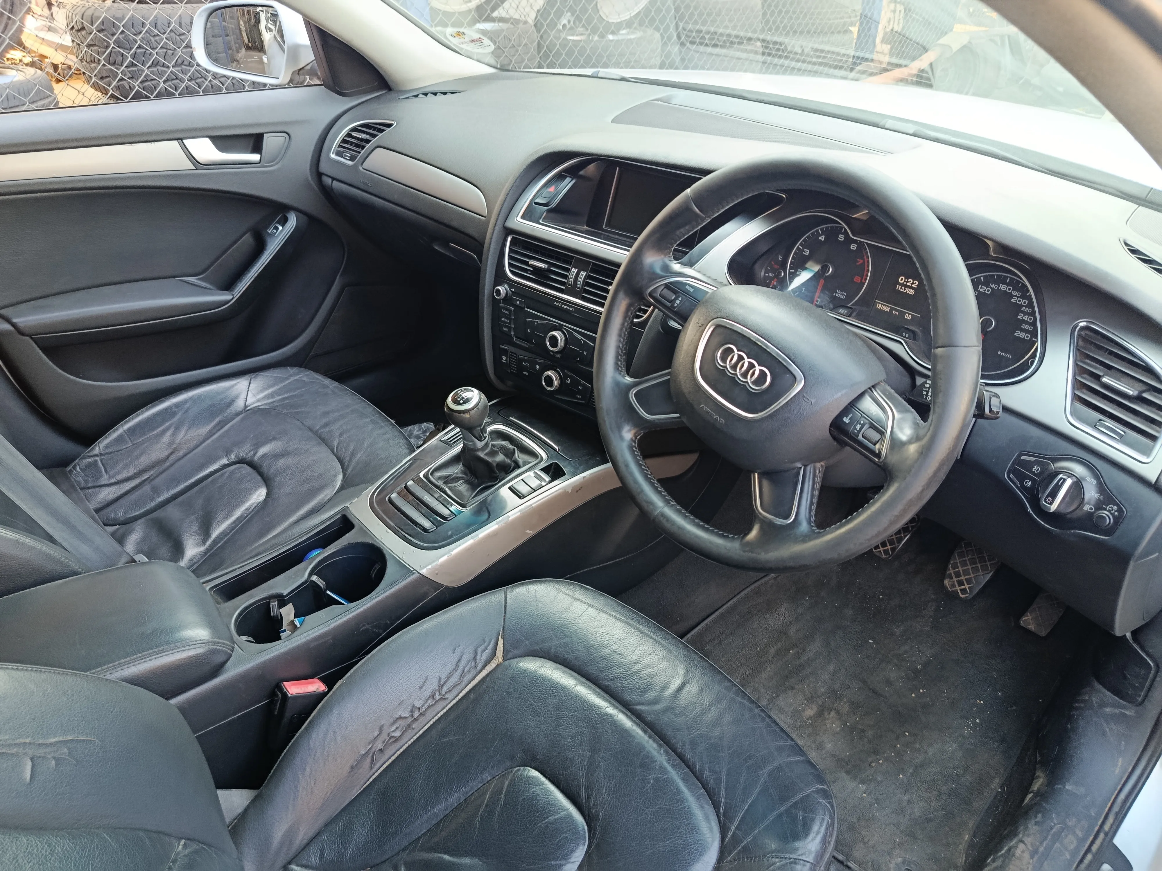 2002 Audi A4 CJE view 5