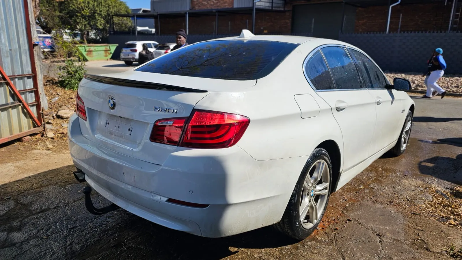 2011 BMW 520i F10 SEDAN view 7