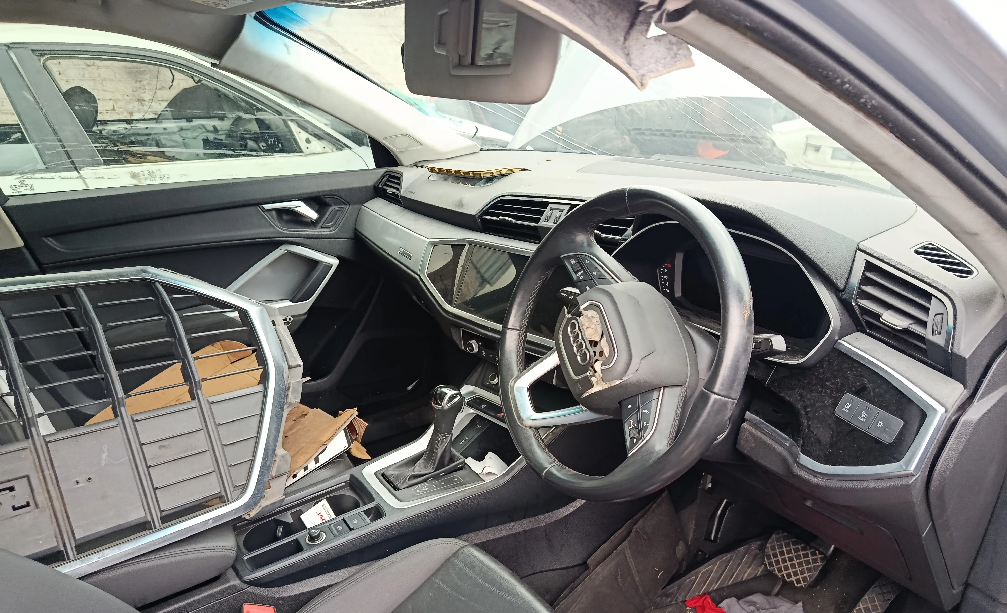 2021 Audi Q3 CZD view 6