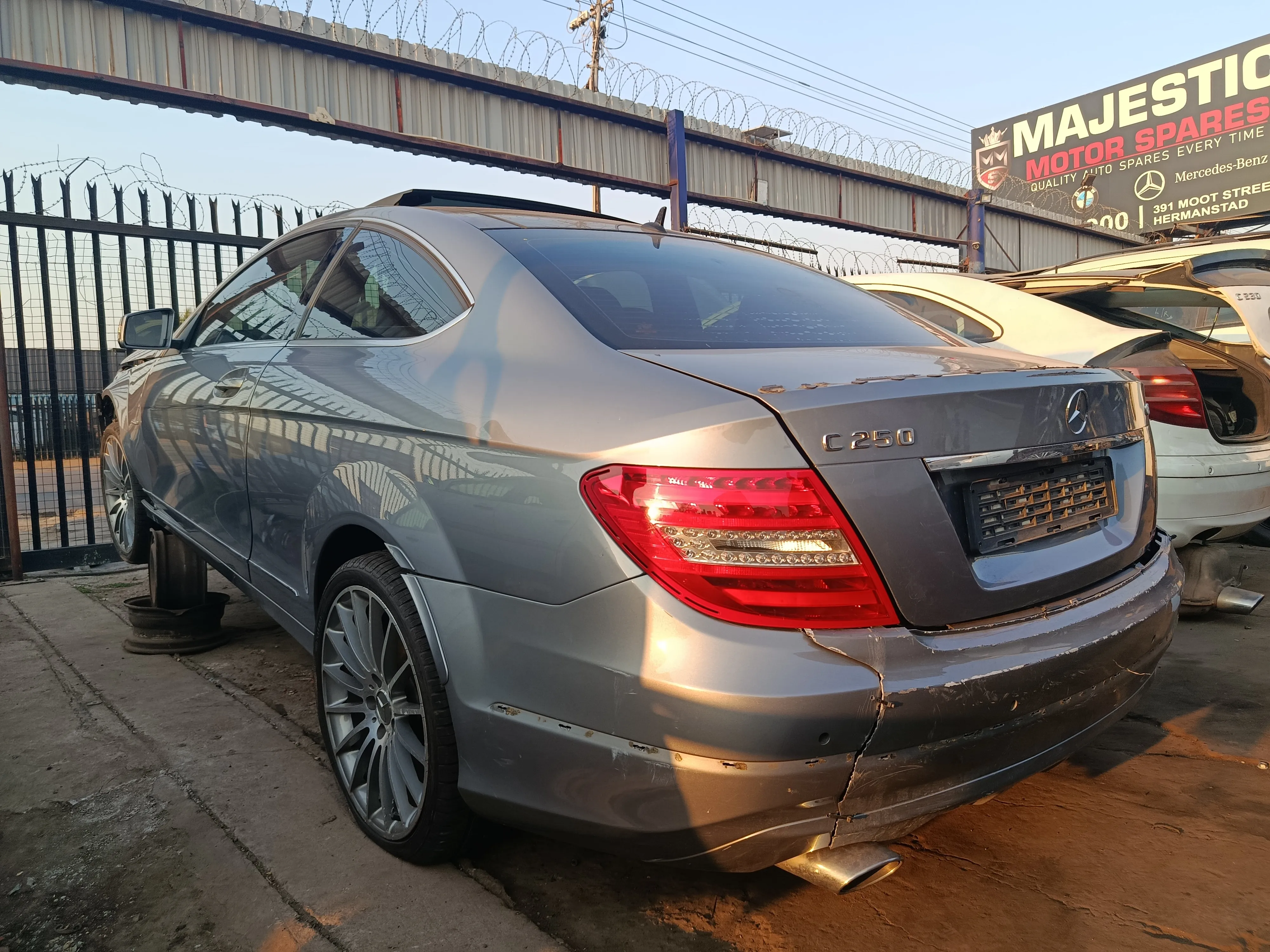 2012 Mercedes-Benz C-Class thumbnail 6
