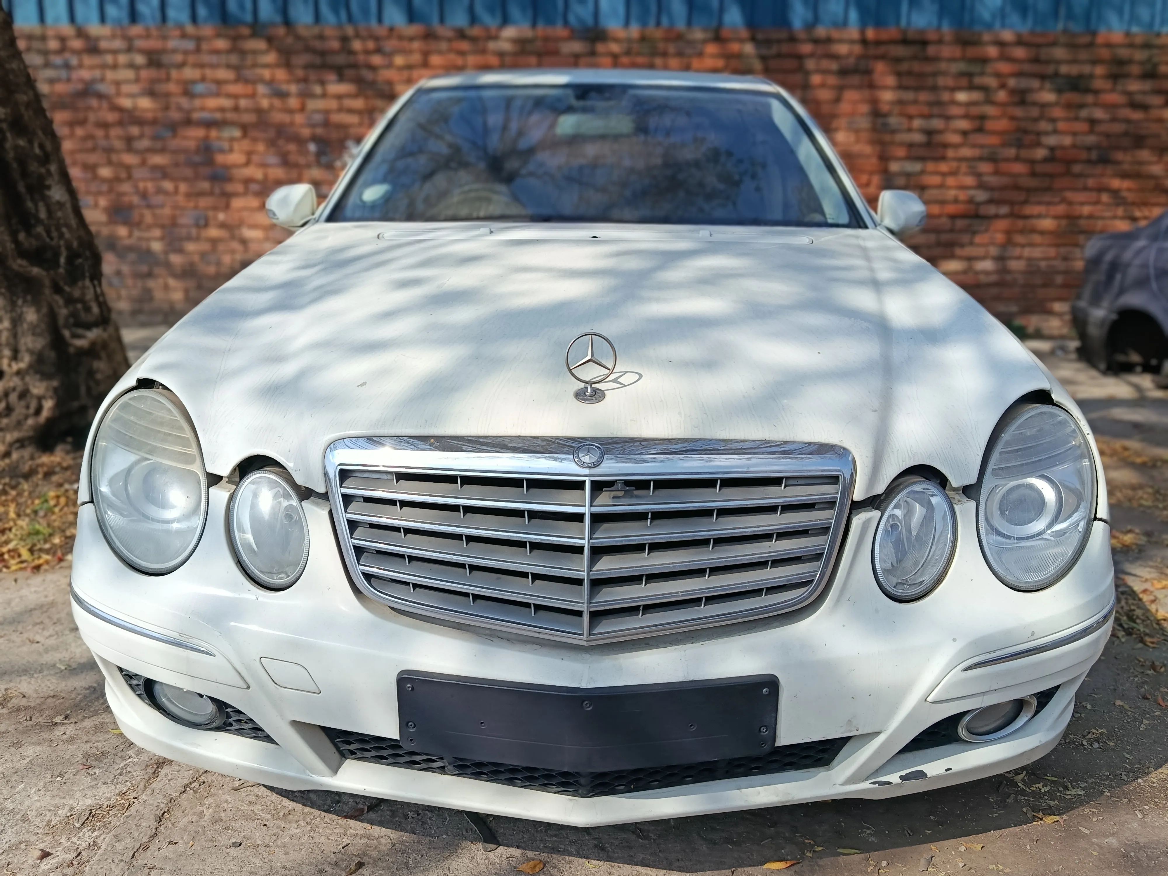 2007 Mercedes-Benz E-Class M272 view 2