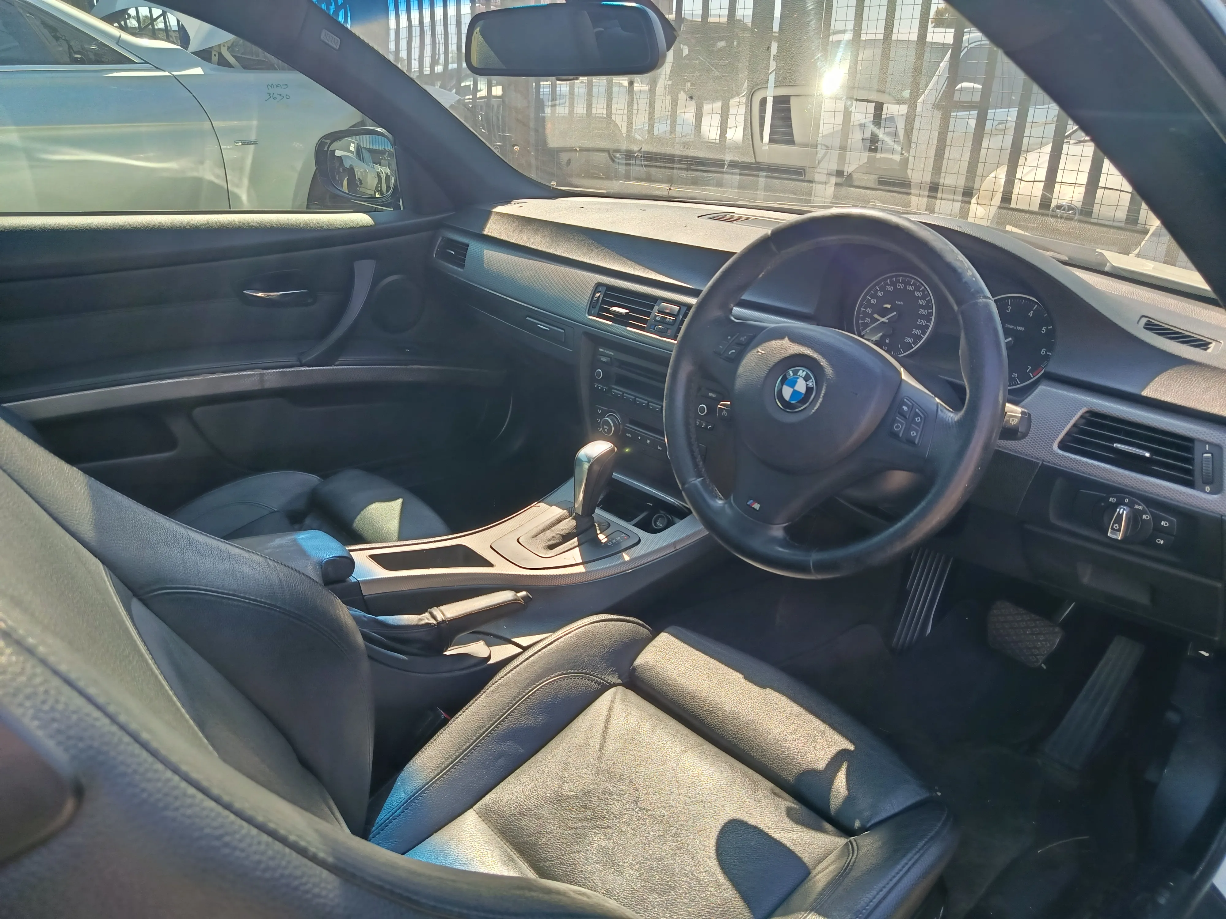 2011 BMW 3 Series N46N view 7