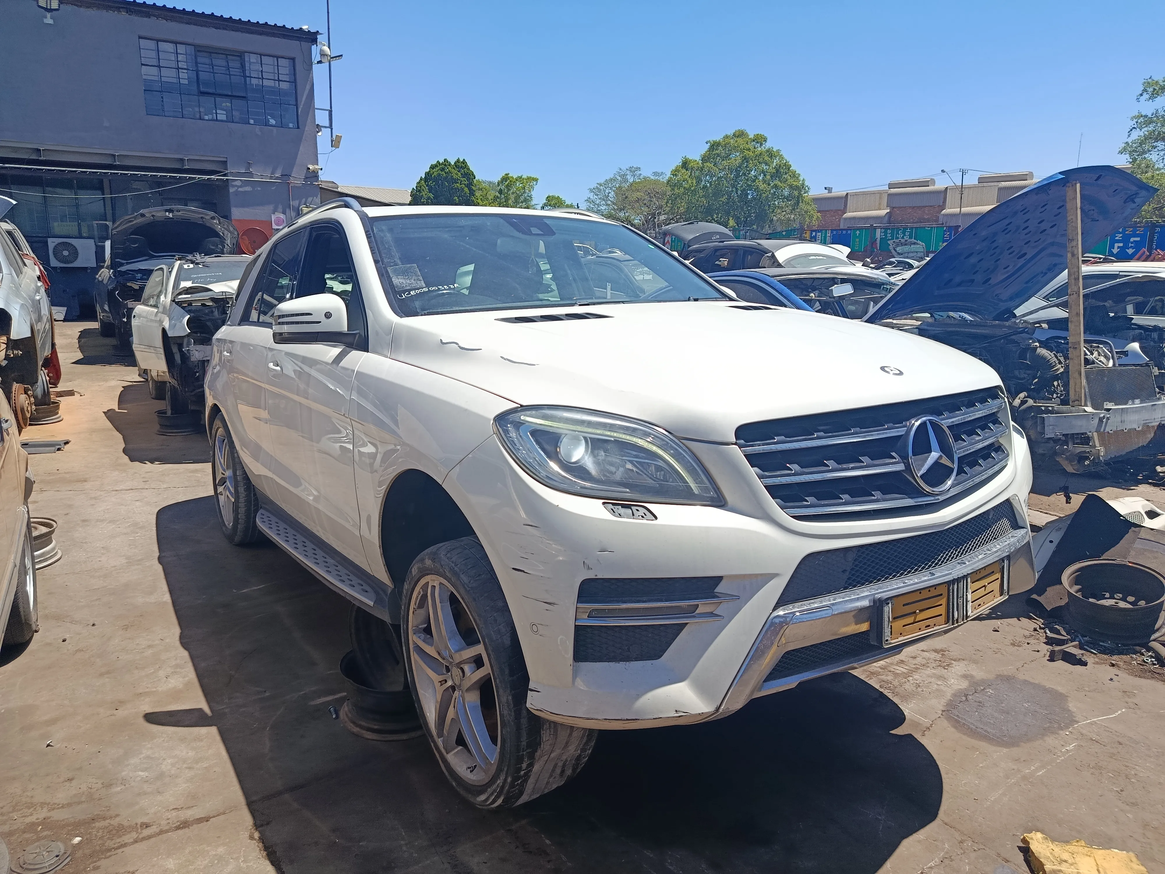 2012 Mercedes-Benz ML M276 view 3