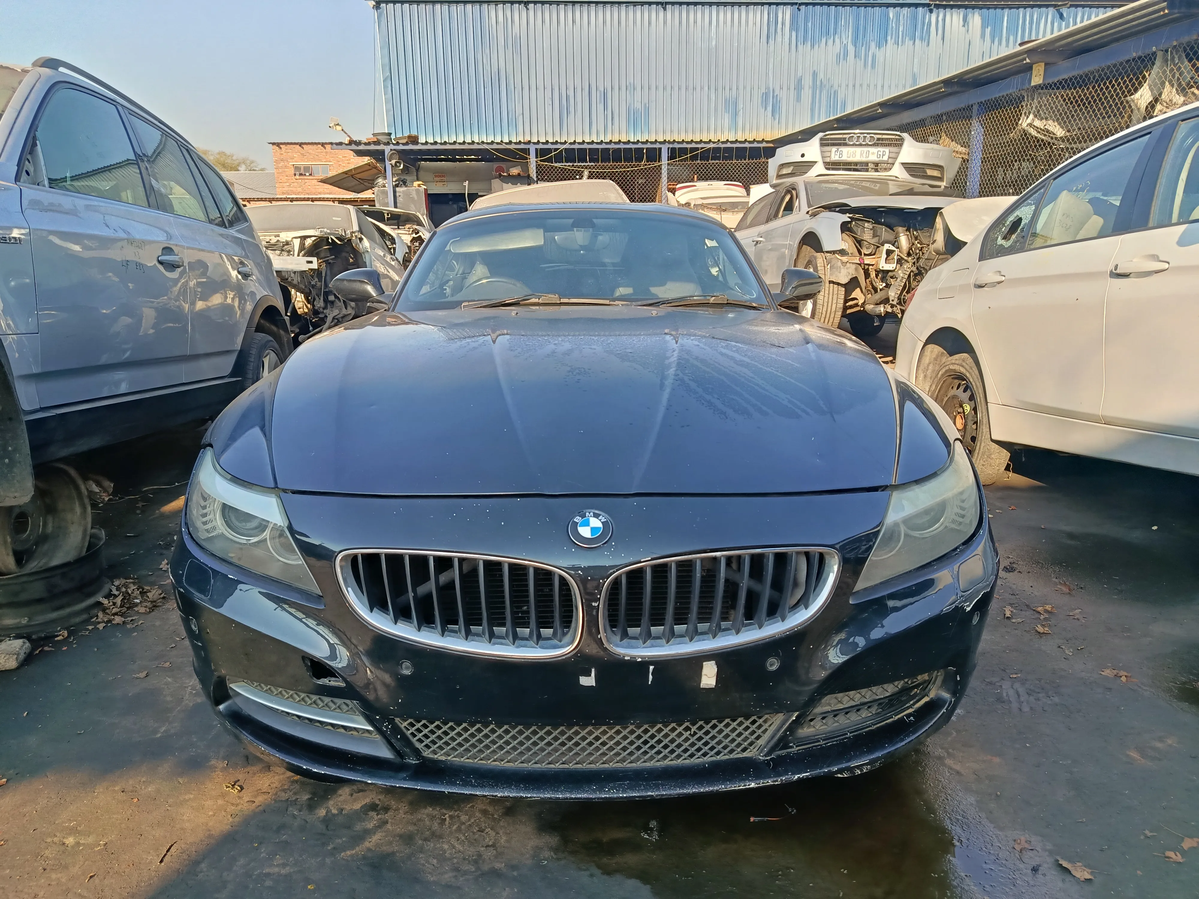 2009 BMW Z4 N52N view 2