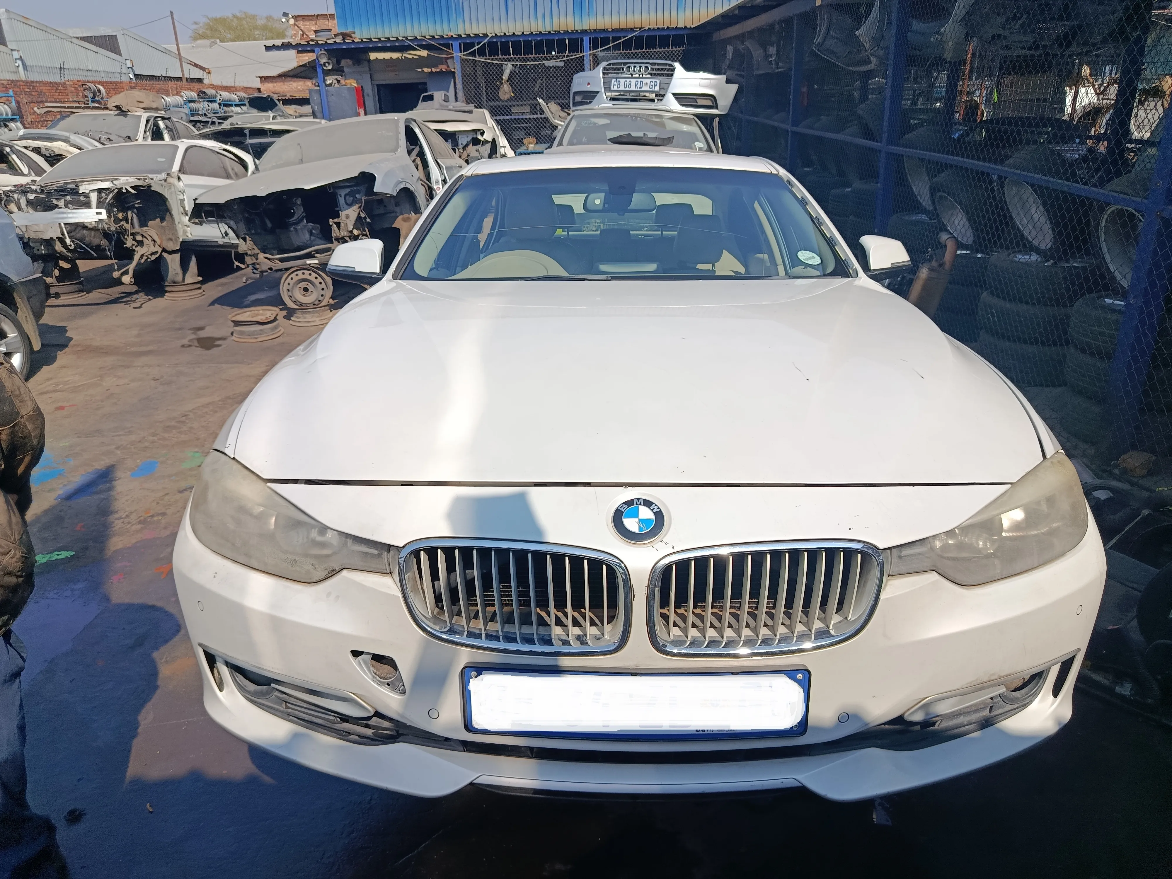2014 BMW 3 Series N20 view 2