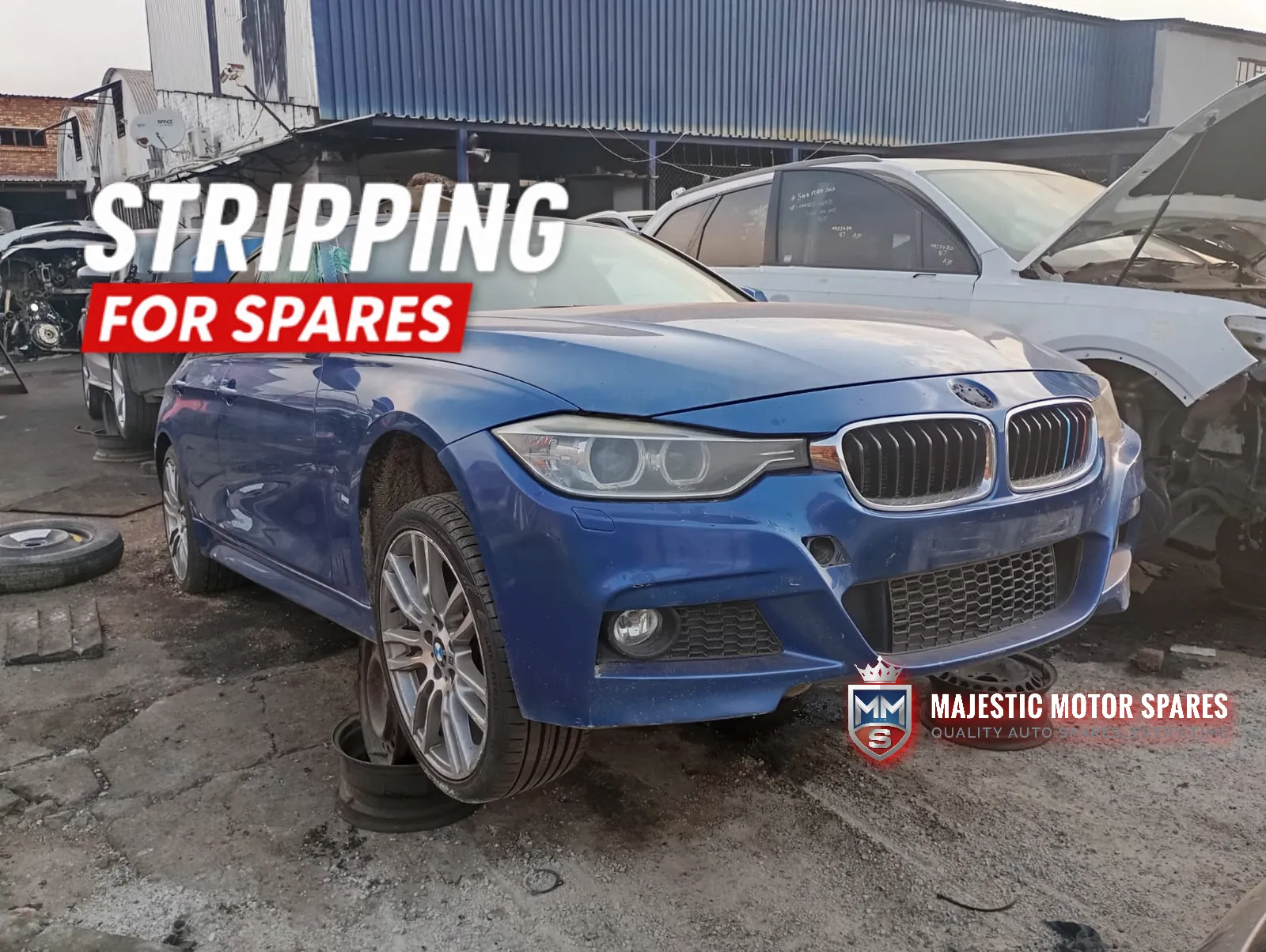 2013 BMW 3 Series view 2