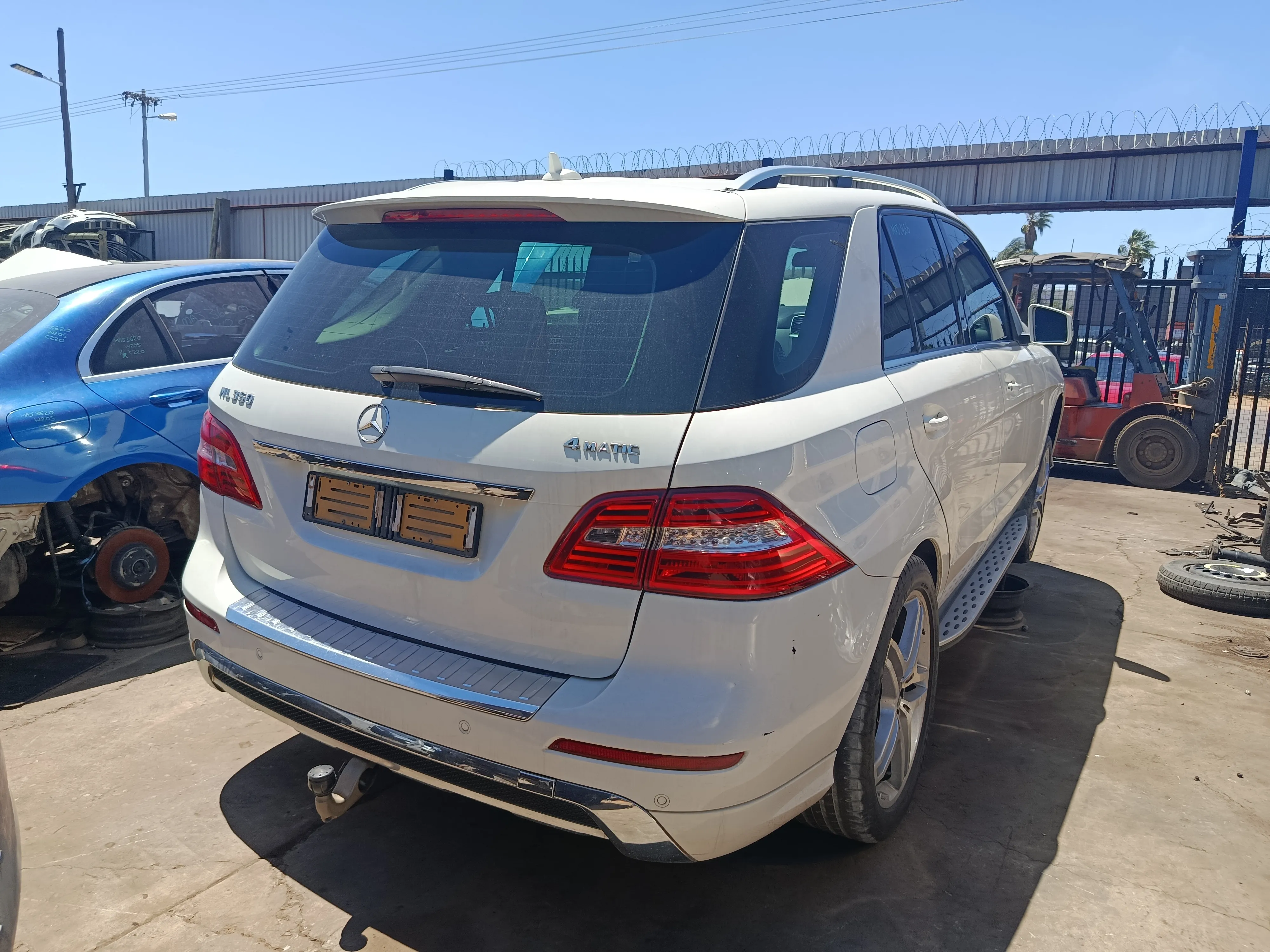 2012 Mercedes-Benz ML M276 view 5