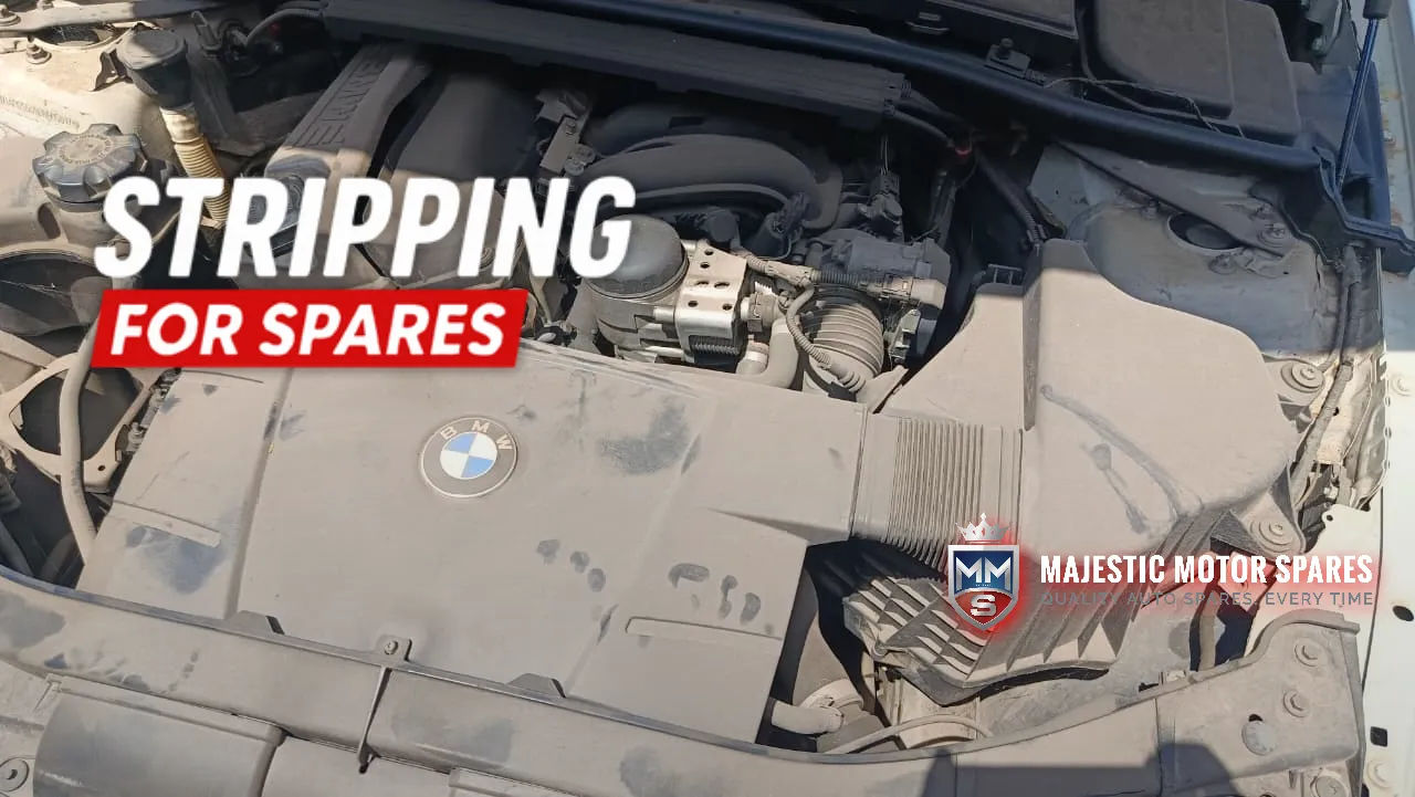 2009 BMW 3 Series view 4