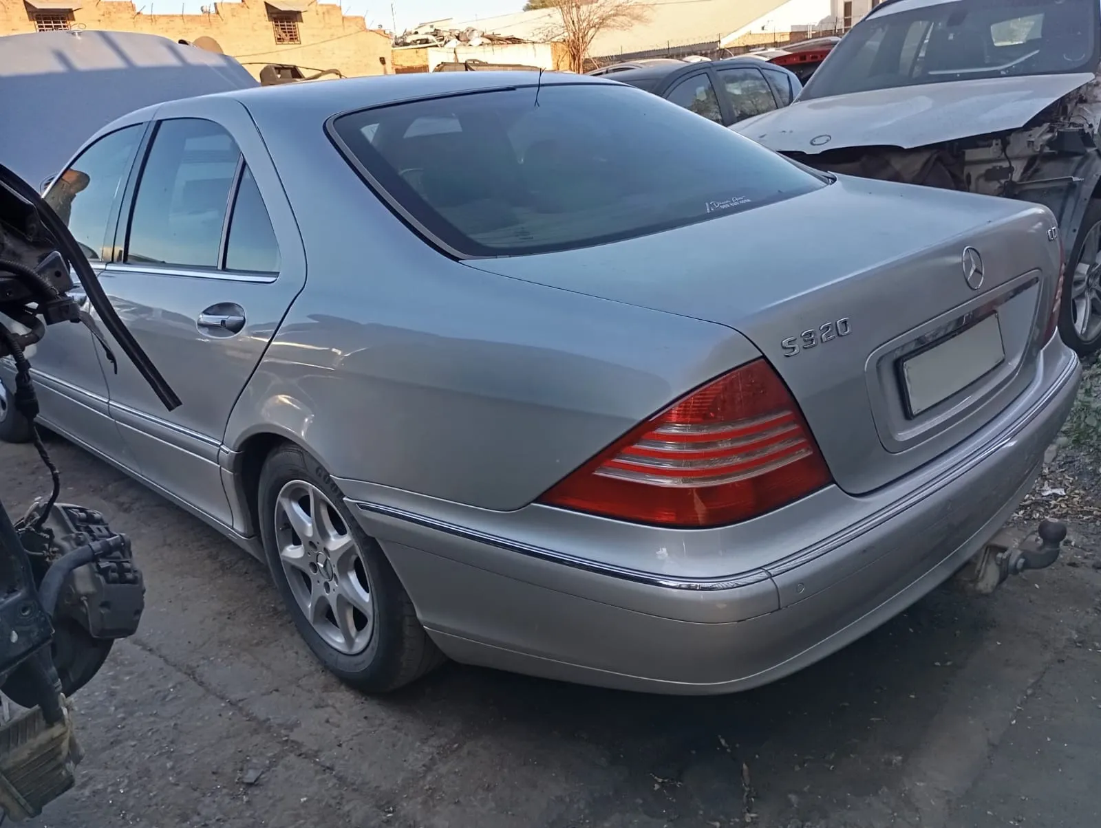 2003 Mercedes-Benz S320 CDI W220 view 4