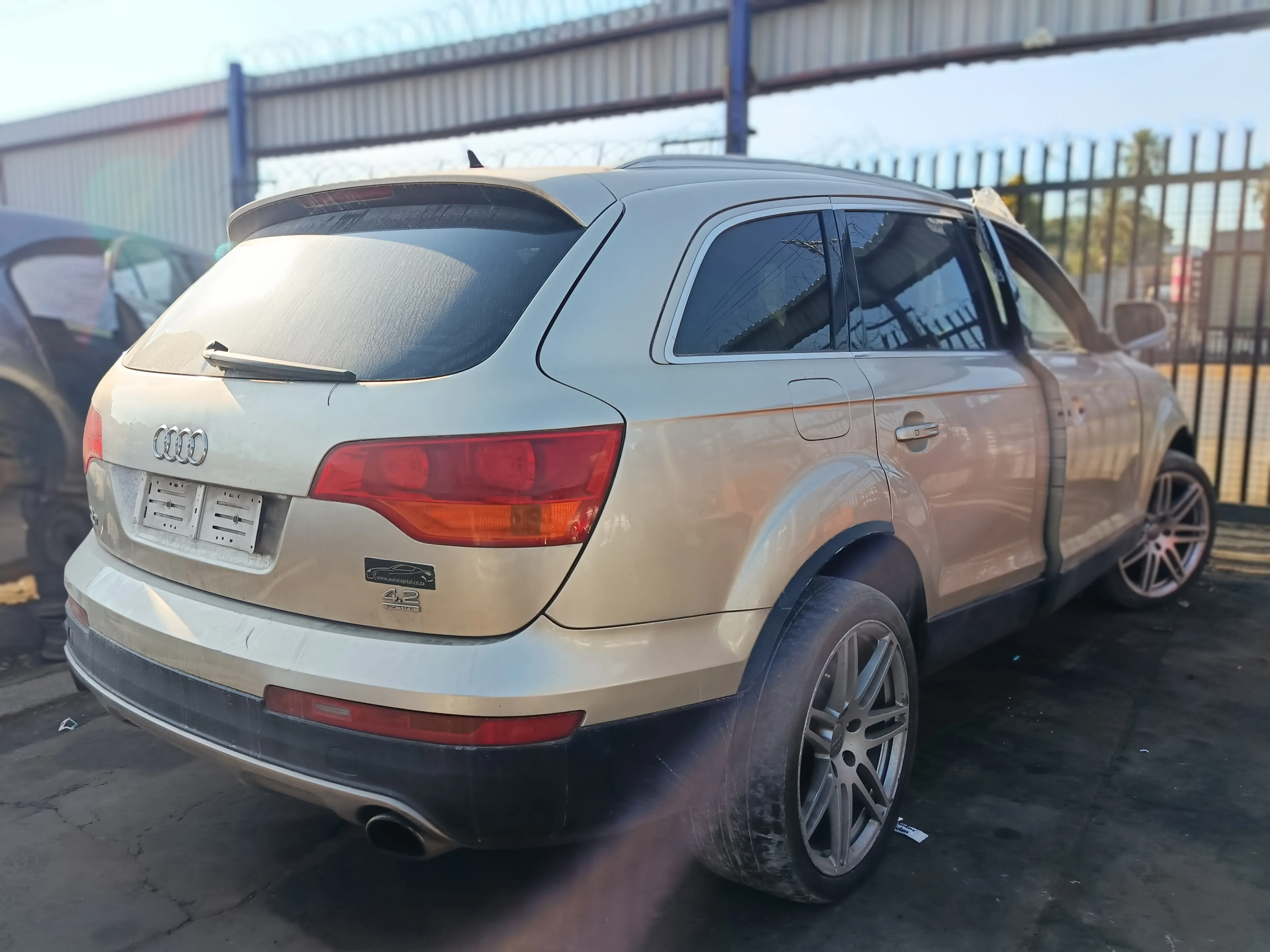2007 Audi Q7 BAR view 5