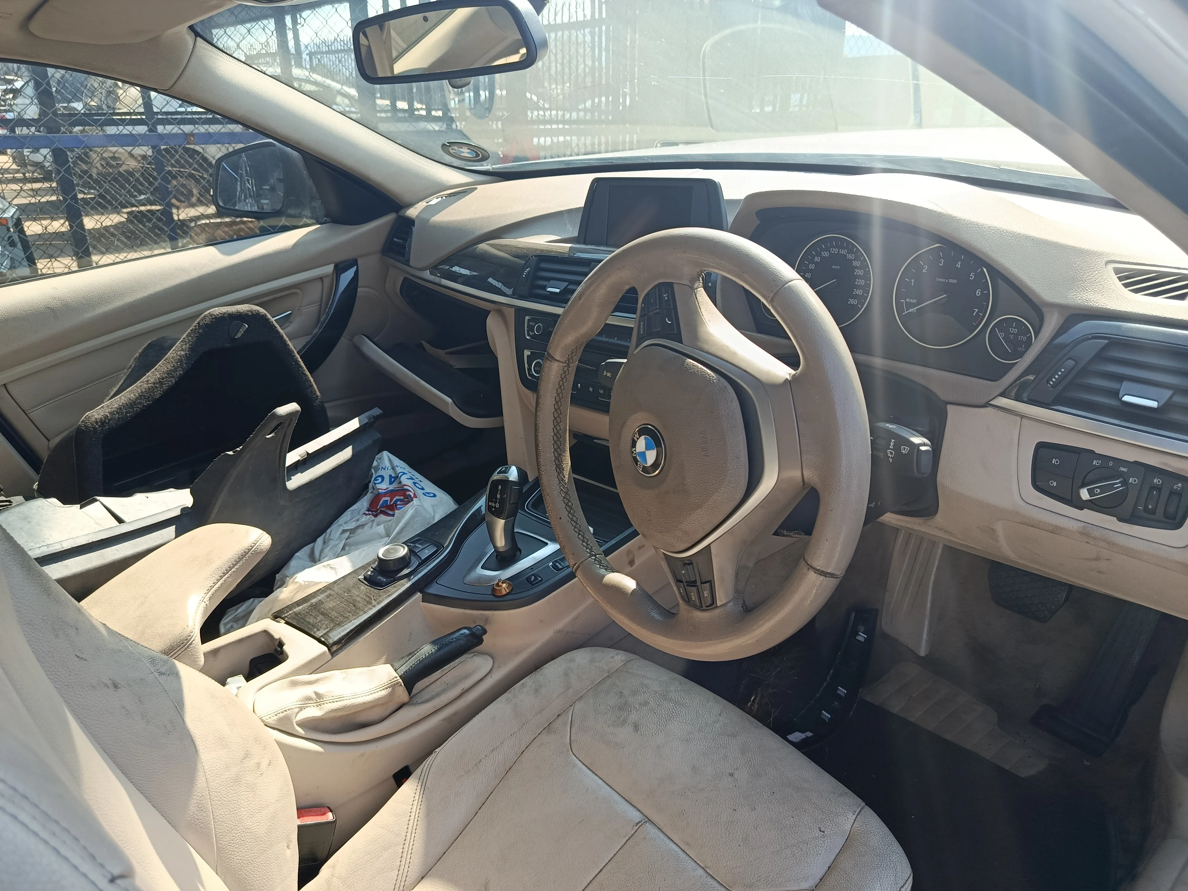 2014 BMW 3 Series thumbnail 6