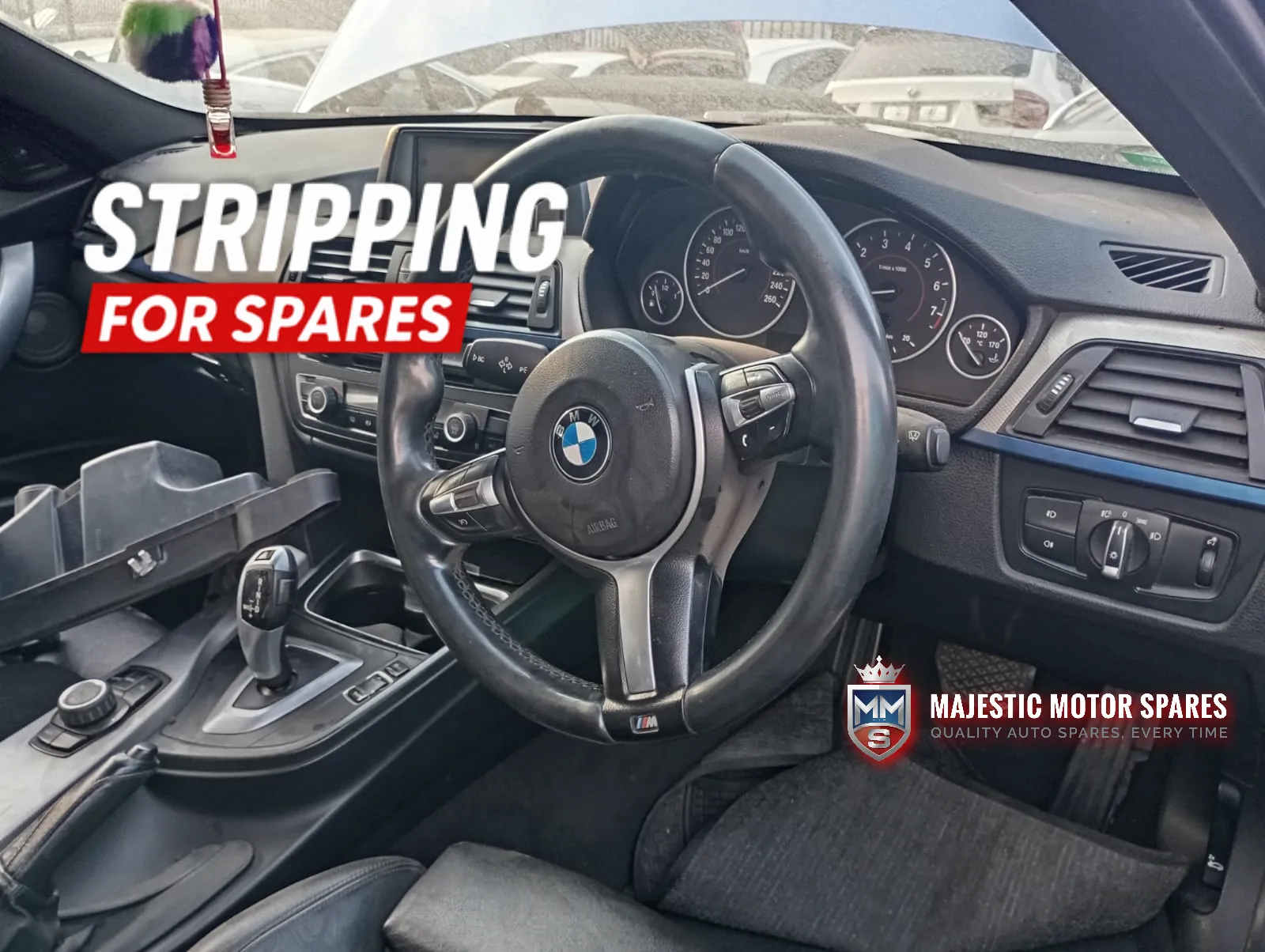 2013 BMW 3 Series view 5