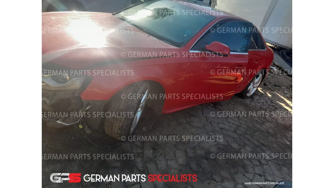 2011 Audi A4  view 4