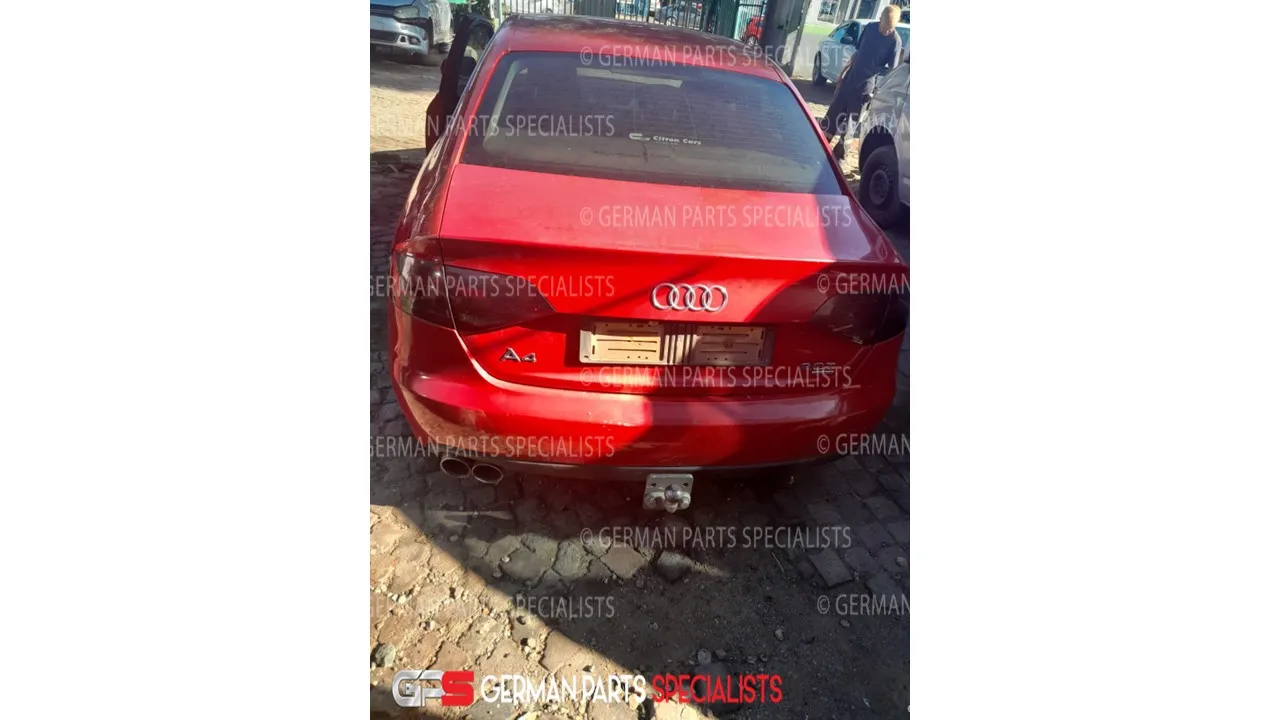 2011 Audi A4  view 3