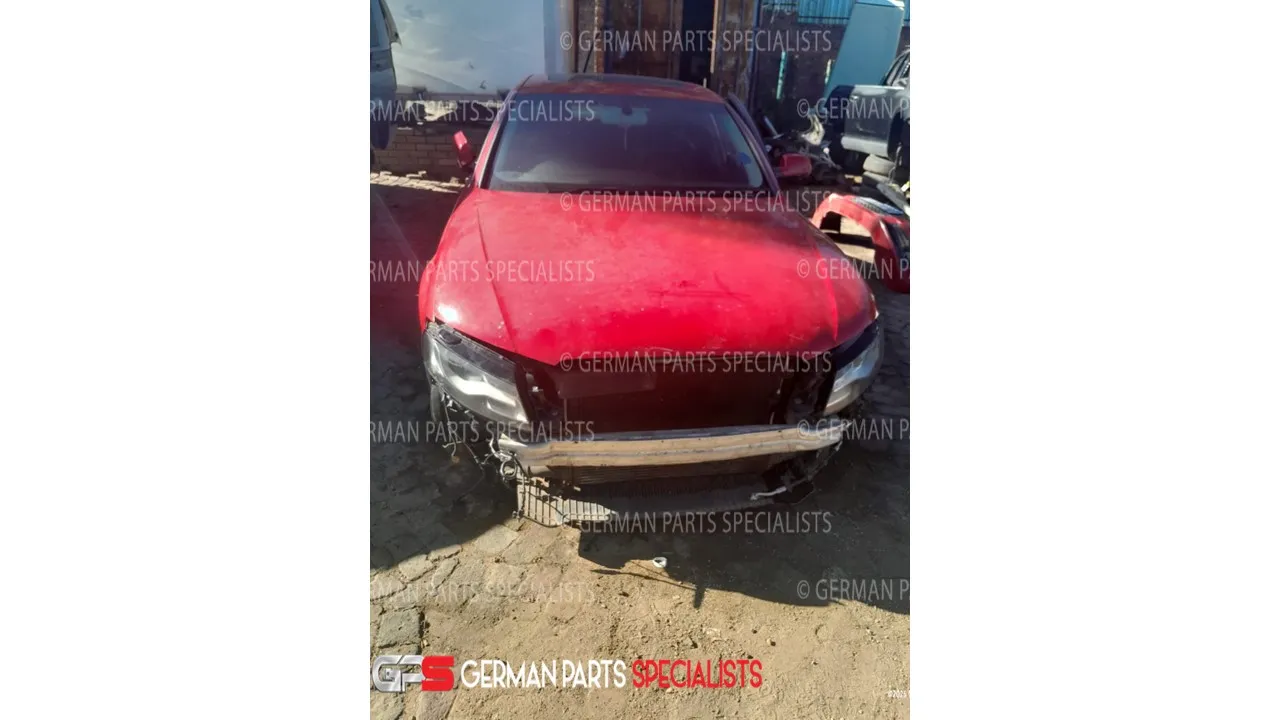 2011 Audi A4  view 2