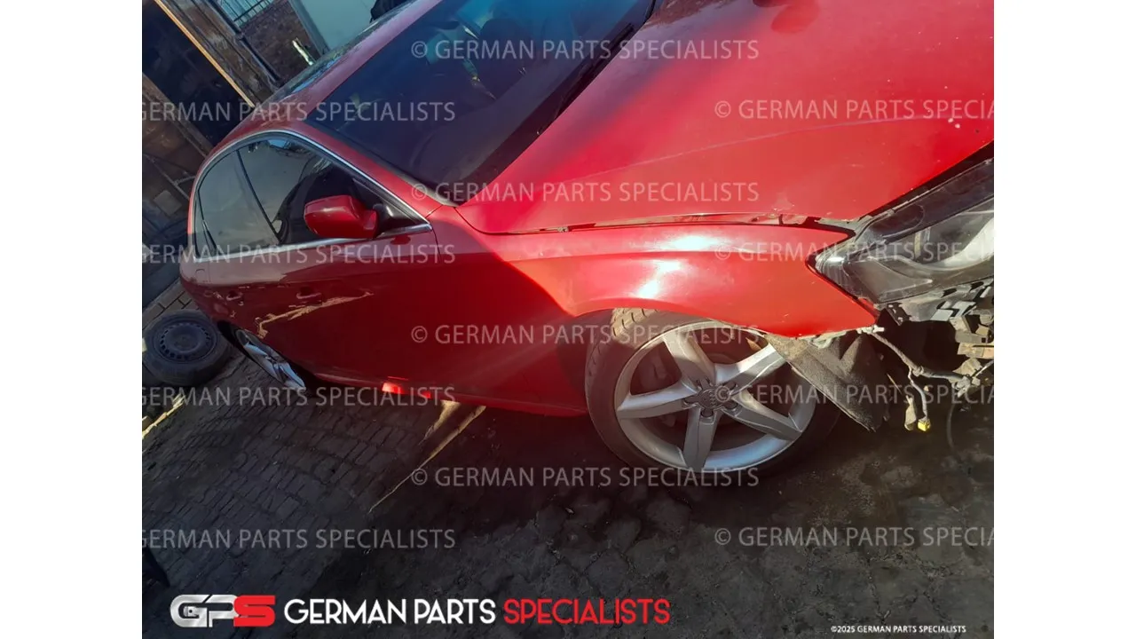 2011 Audi A4  view 5