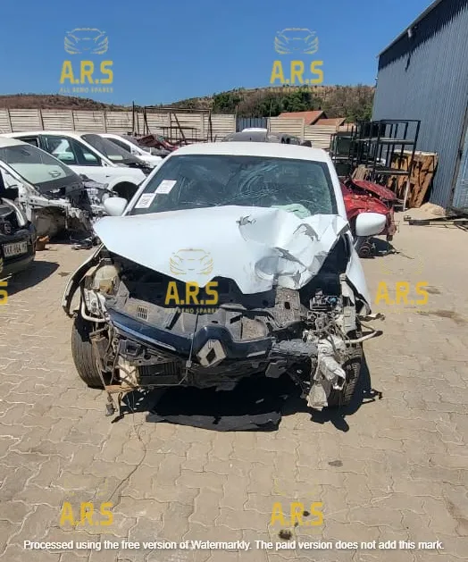 2015 Renault Clio view 2