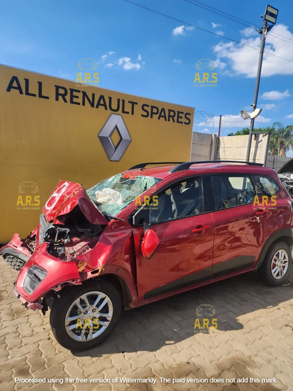 2020 Renault Triber view 4