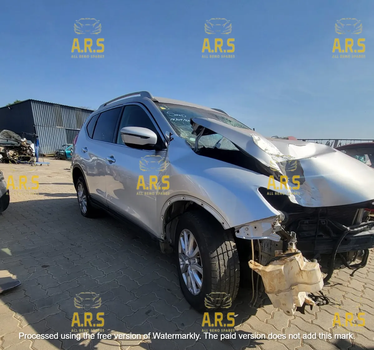 2018 Nissan X-Trail view 3