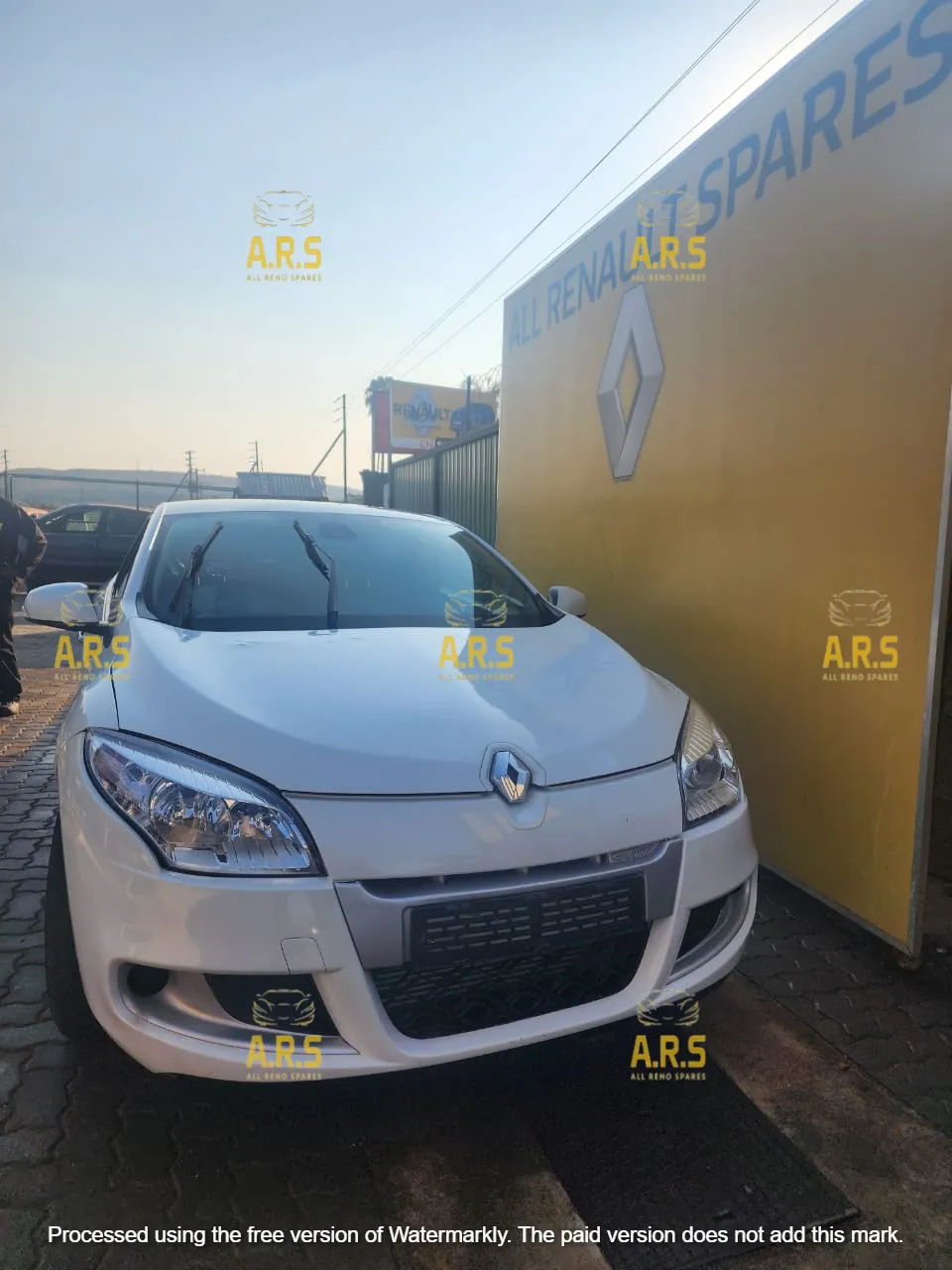 2011 Renault Megane H4JA70D071732 view 2