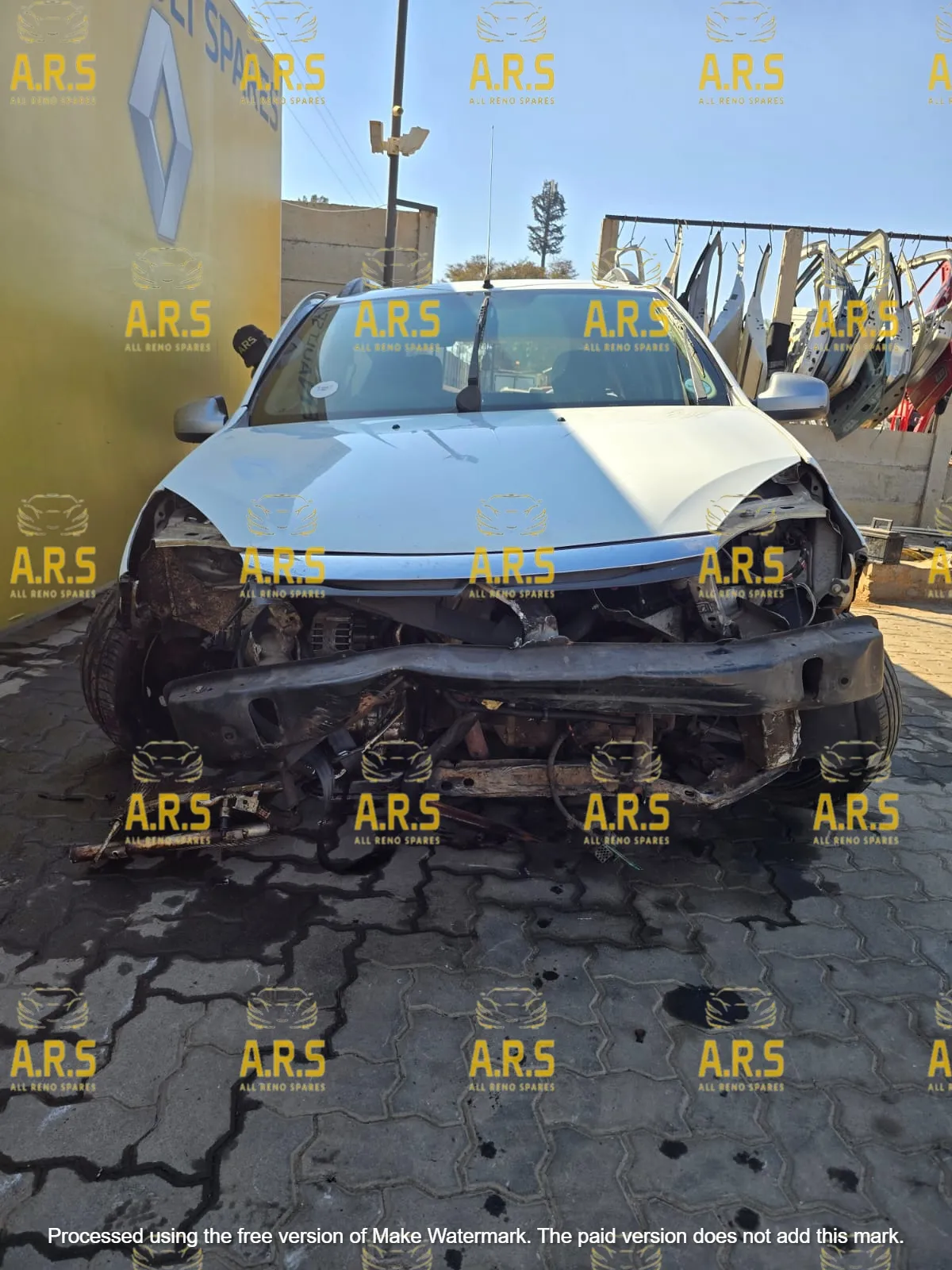 2011 Renault Sandero K7MF710UF90671 view 3