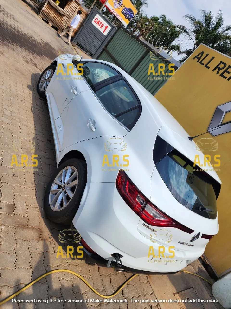 2018 Renault Megane H4MD750R000175 view 3