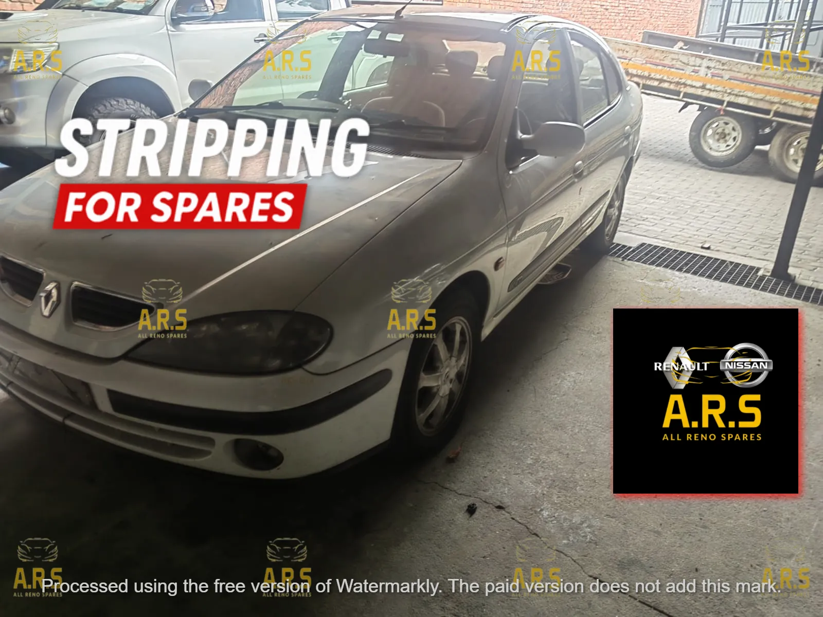 2001 Renault Megane D553984 Stripping For Spares