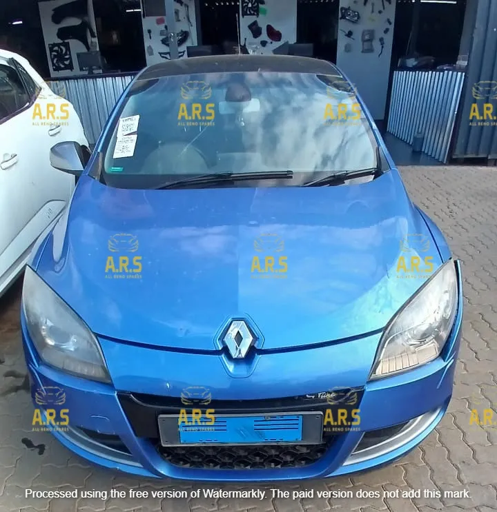 2011 Renault Megane view 2