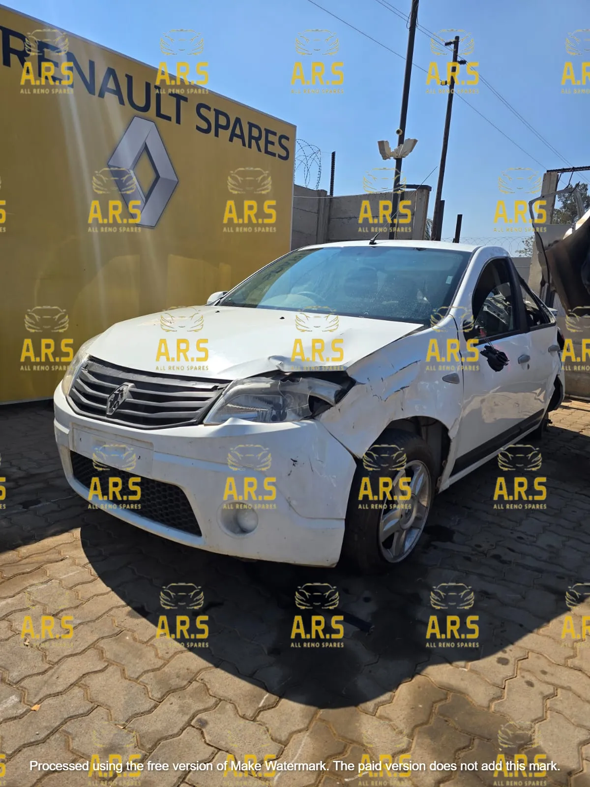 2007 Renault Sandero view 3