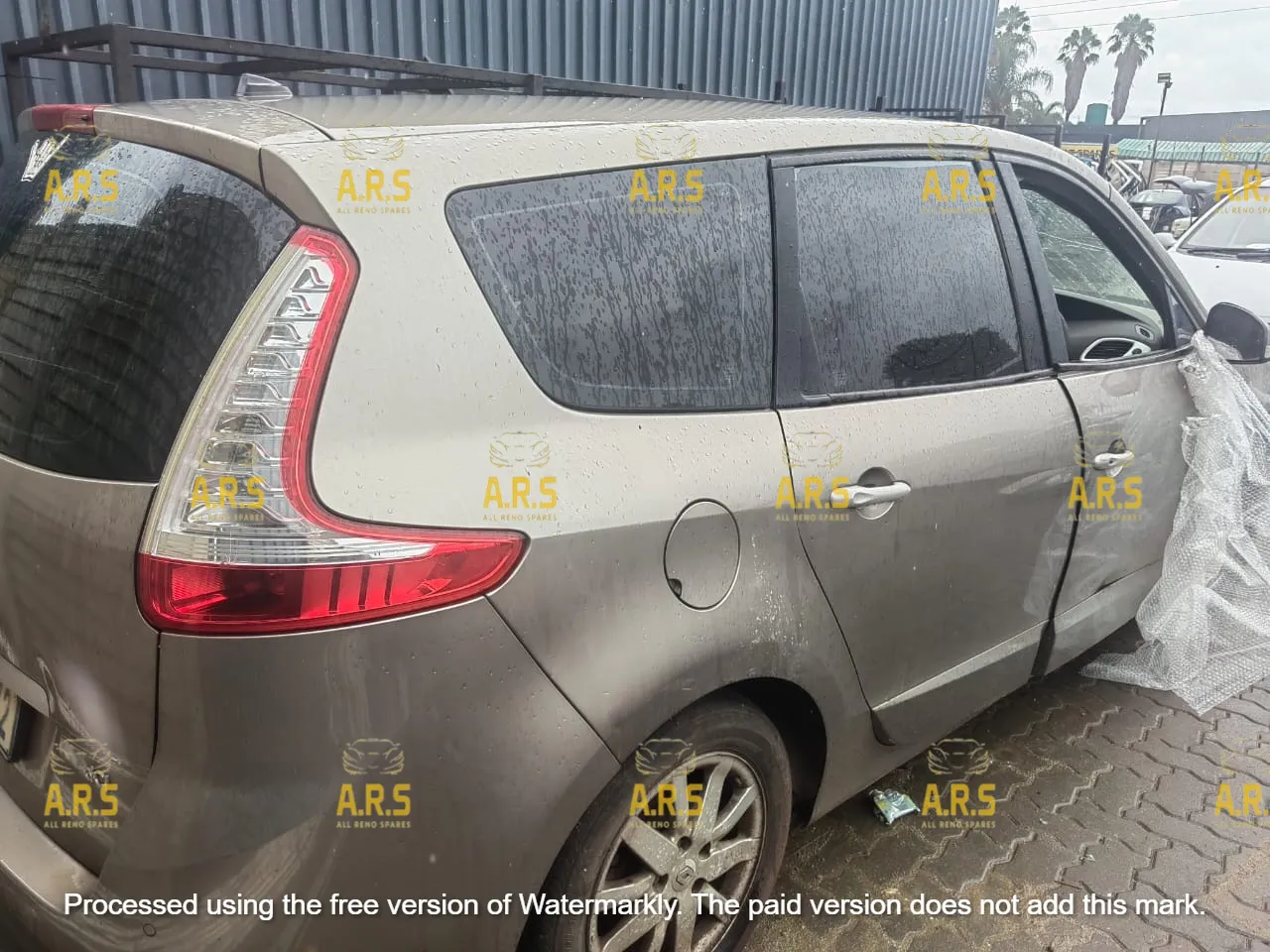 2006 Renault Scenic F9QP872C072545 view 3