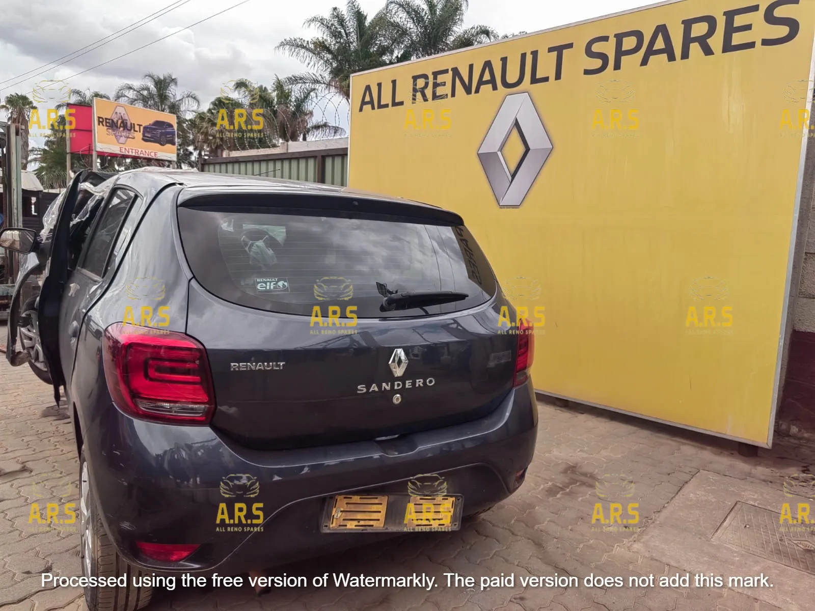 2020 Renault Sandero view 2