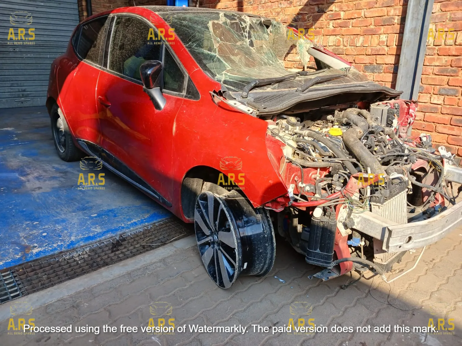 2017 Renault Clio view 4