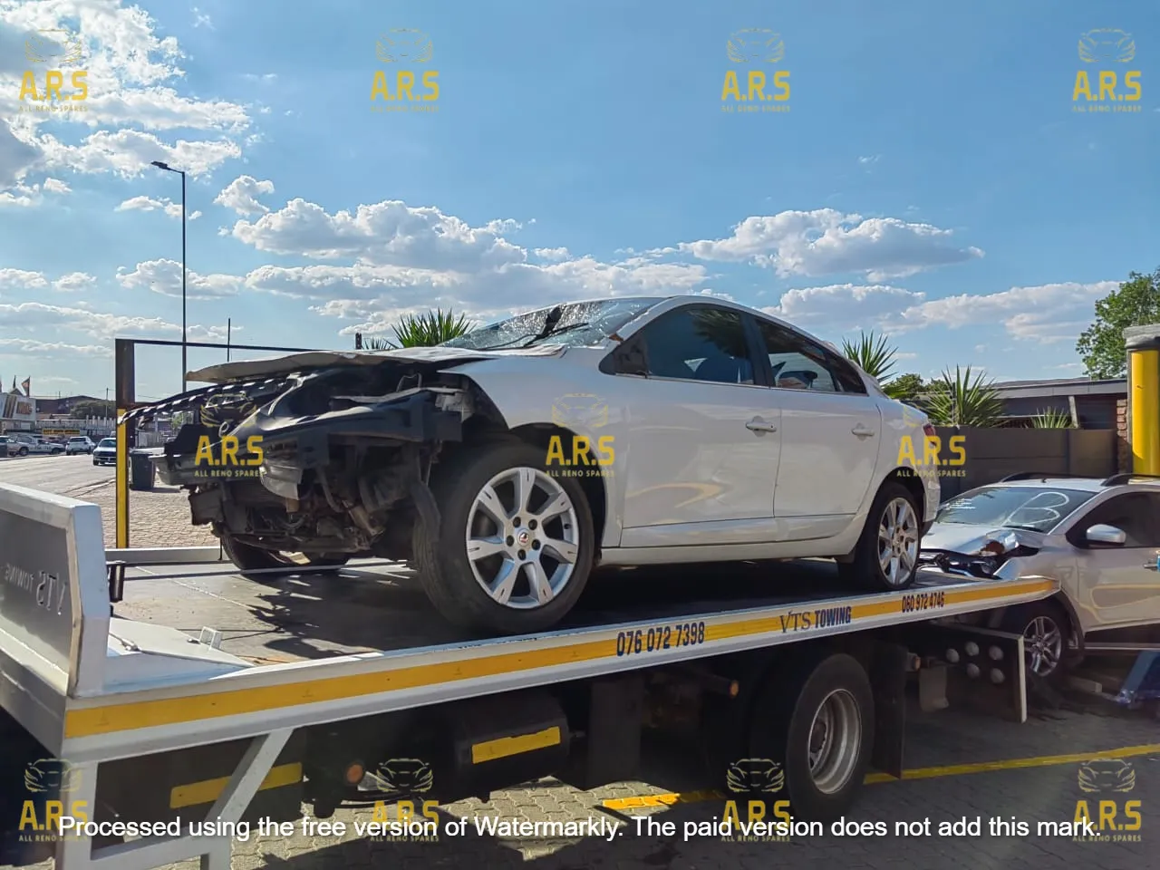 2011 Renault Fluence view 2