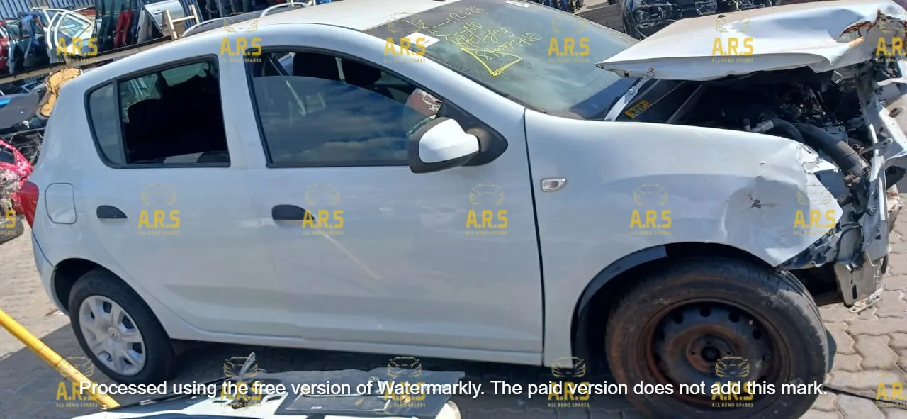 2014 Renault Sandero H4BA400U275418 view 3