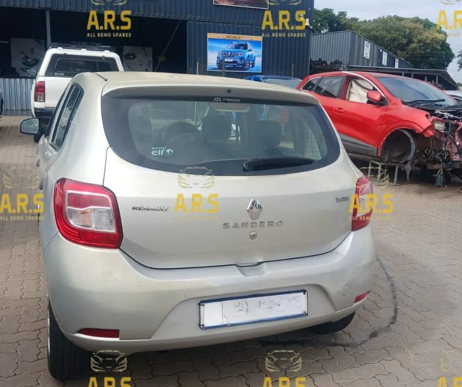 2016 Renault Sandero thumbnail 2